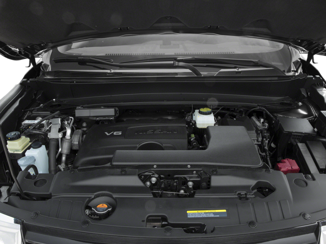 2018 Nissan Pathfinder SL photo 2