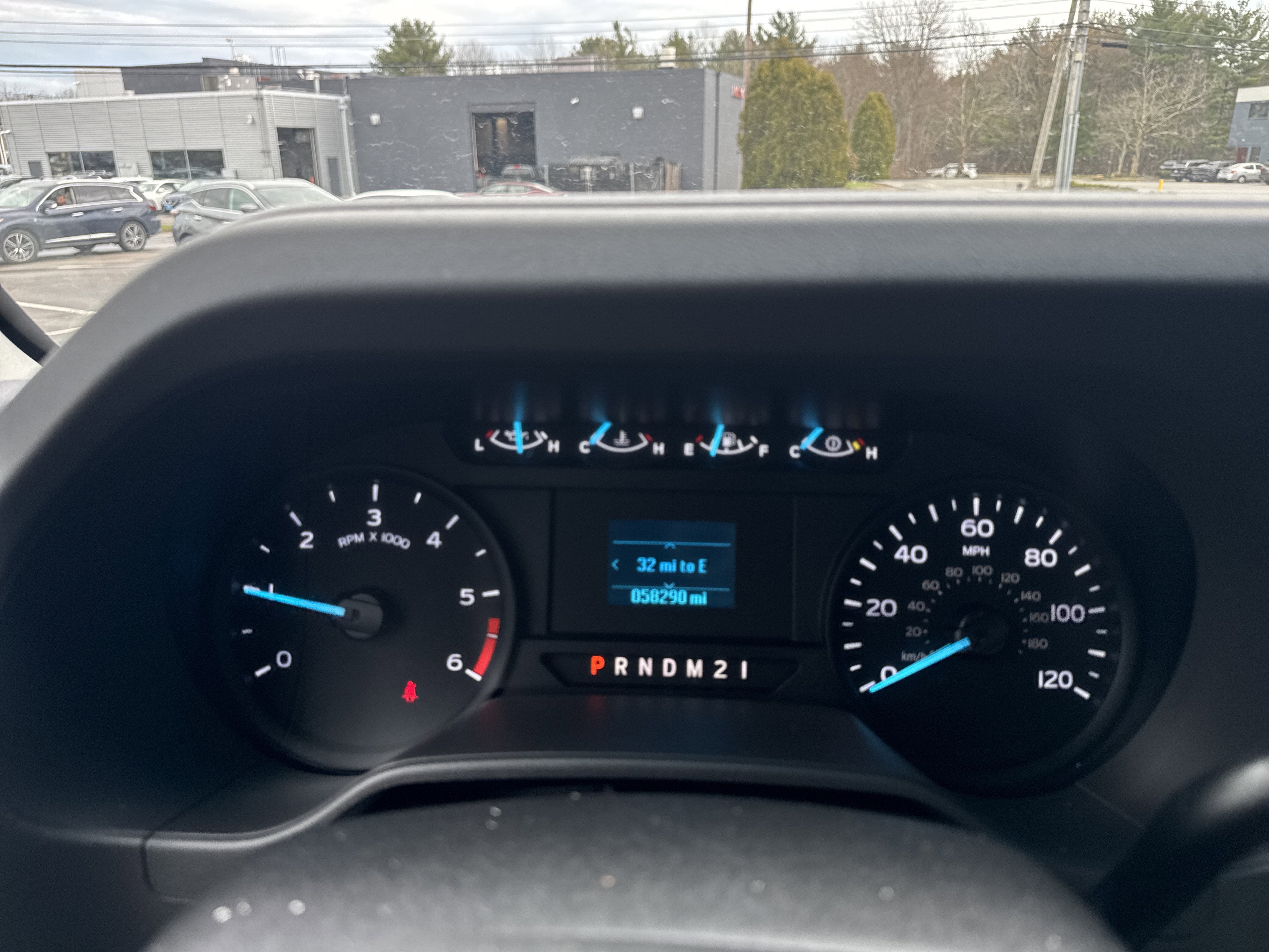 2024 Ford E-Series Cutaway Base