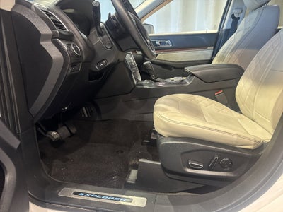 2018 Ford Explorer Platinum