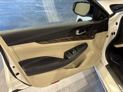 2017 Nissan Maxima Platinum W/Medallion Package