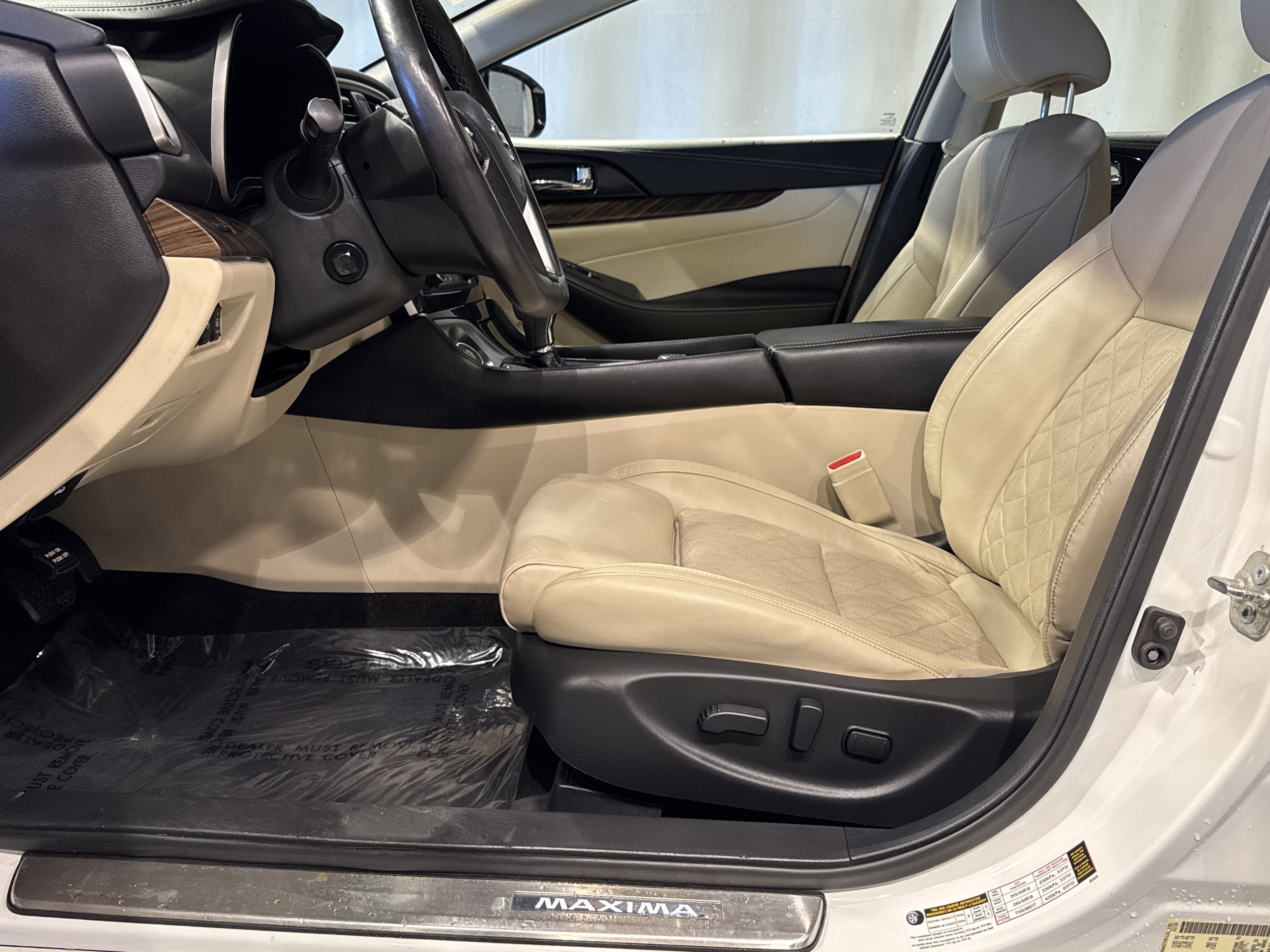 2017 Nissan Maxima Platinum W/Medallion Package