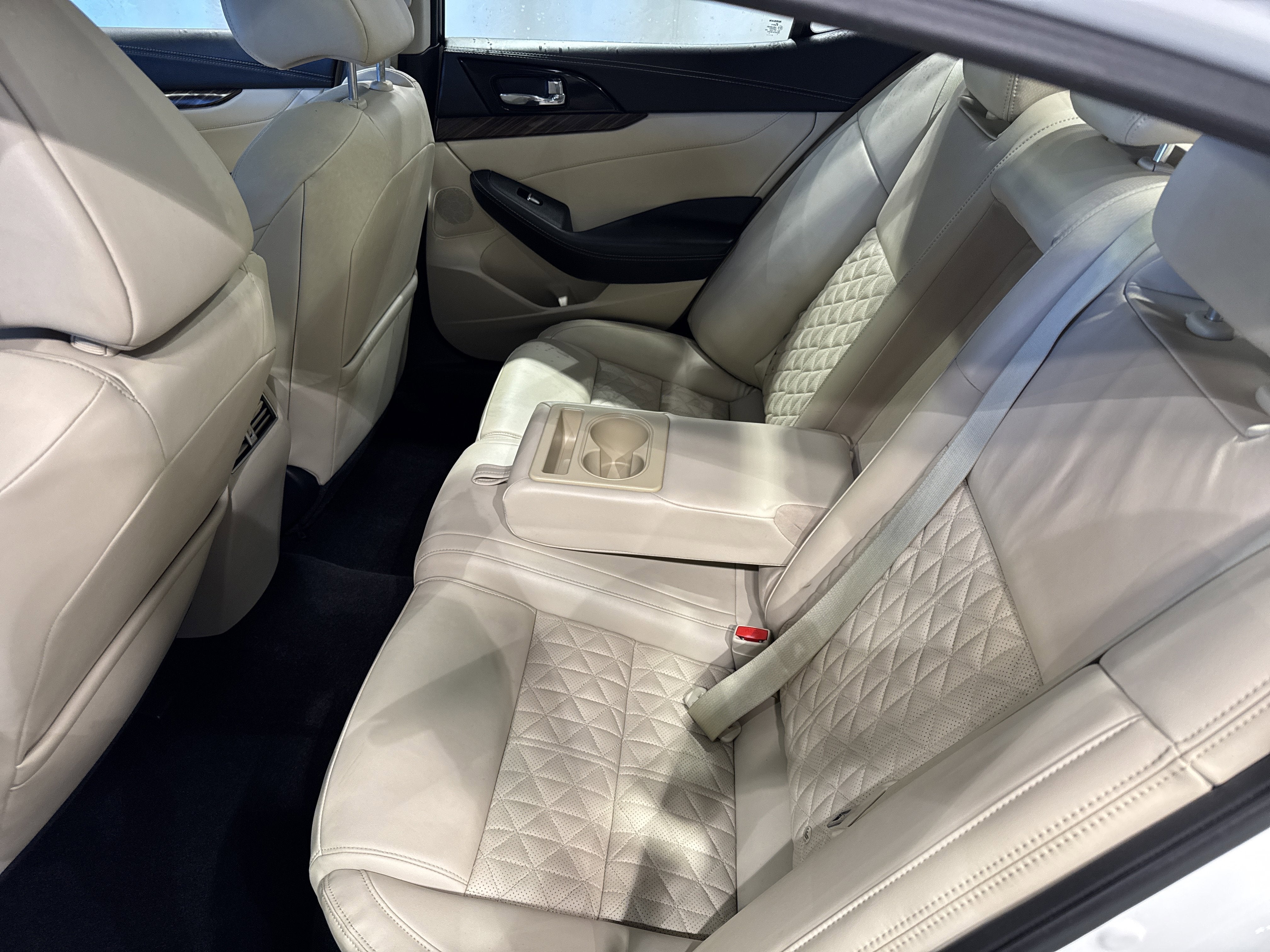 2017 Nissan Maxima Platinum W/Medallion Package