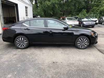 2026 Nissan Altima SV