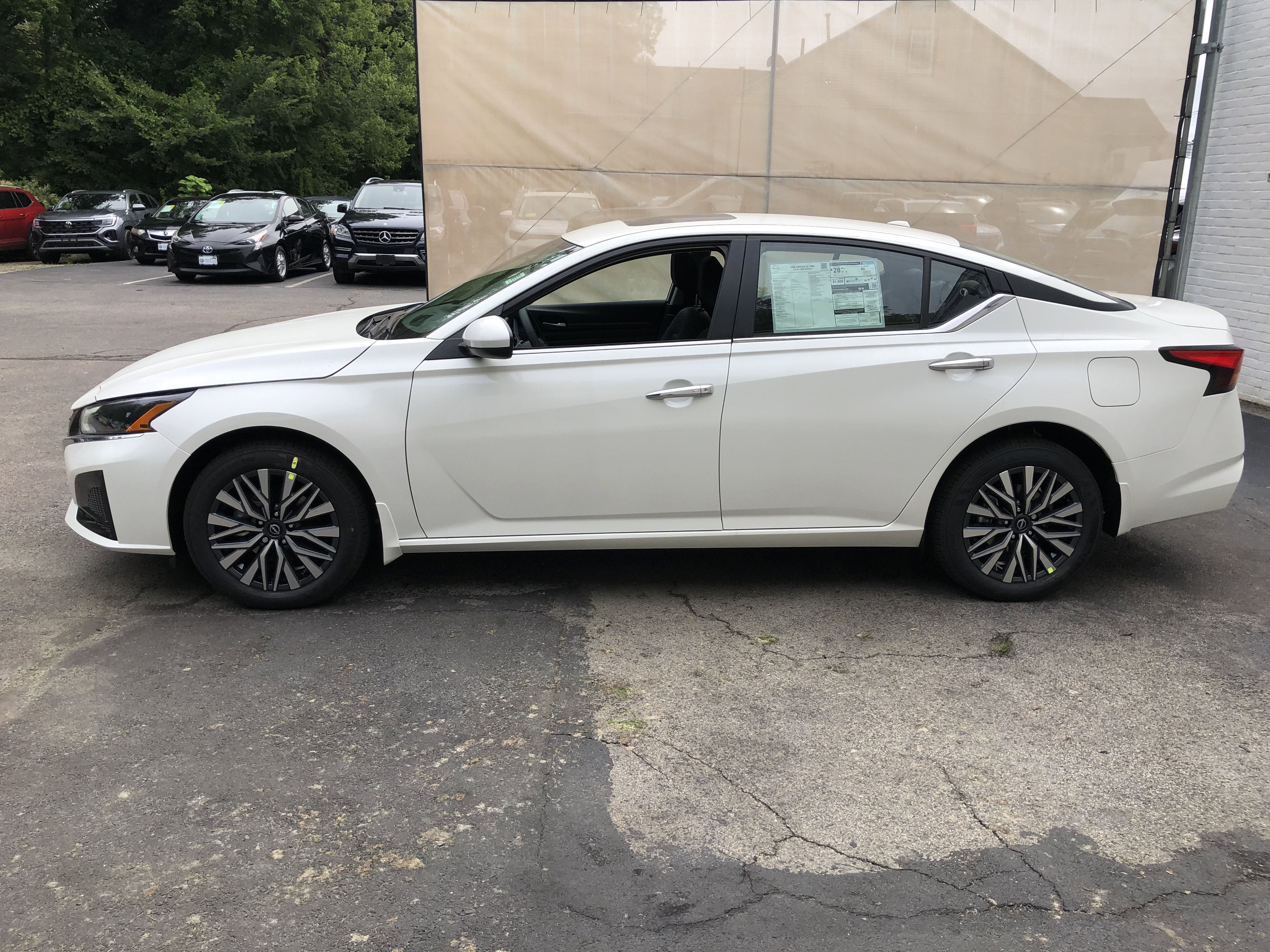 2025 Nissan Altima SV