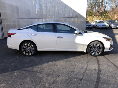 2025 Nissan Altima SL