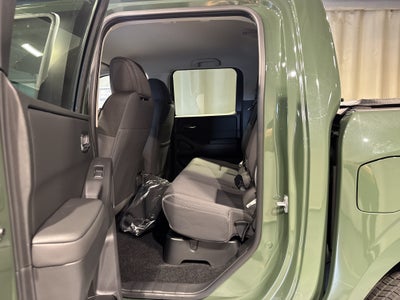 2027 Nissan Frontier SV