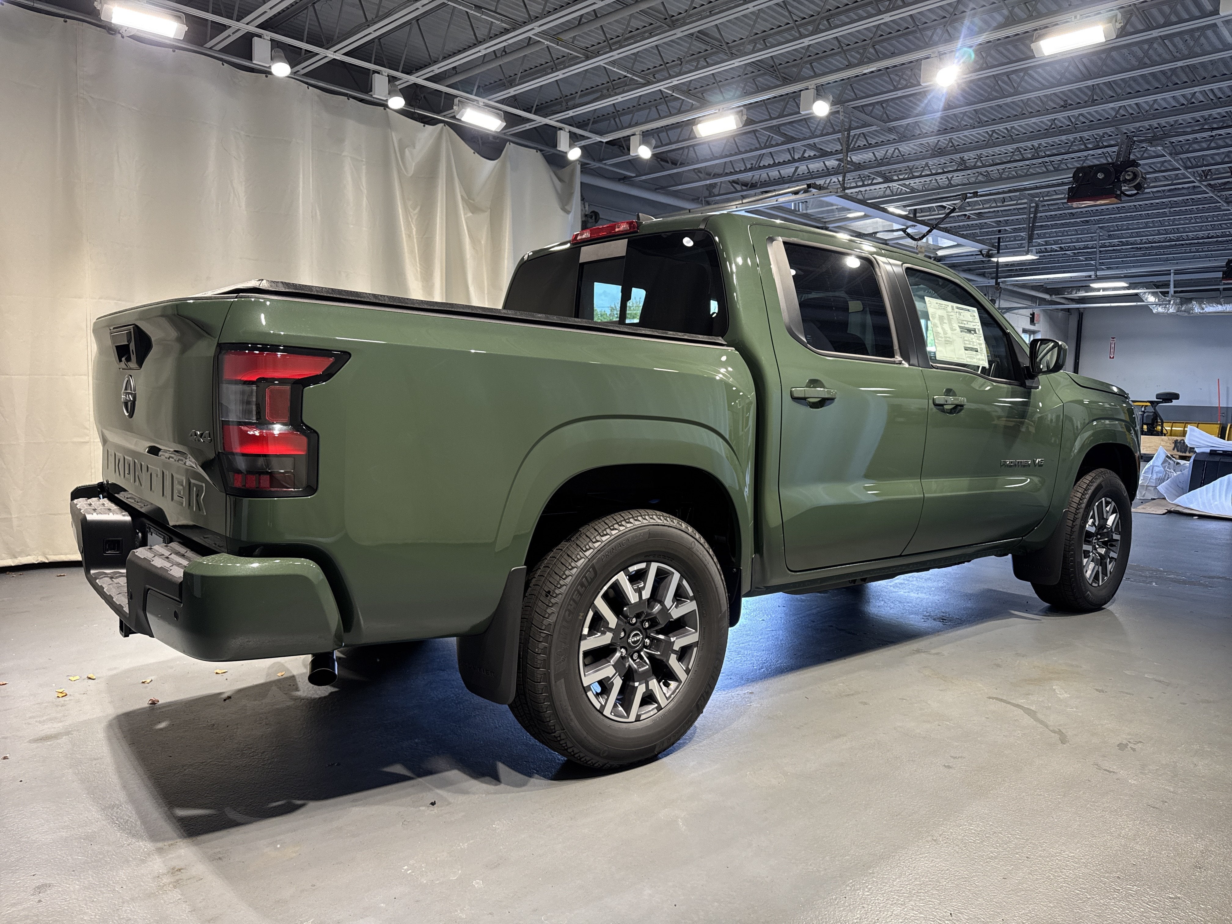 2027 Nissan Frontier SV