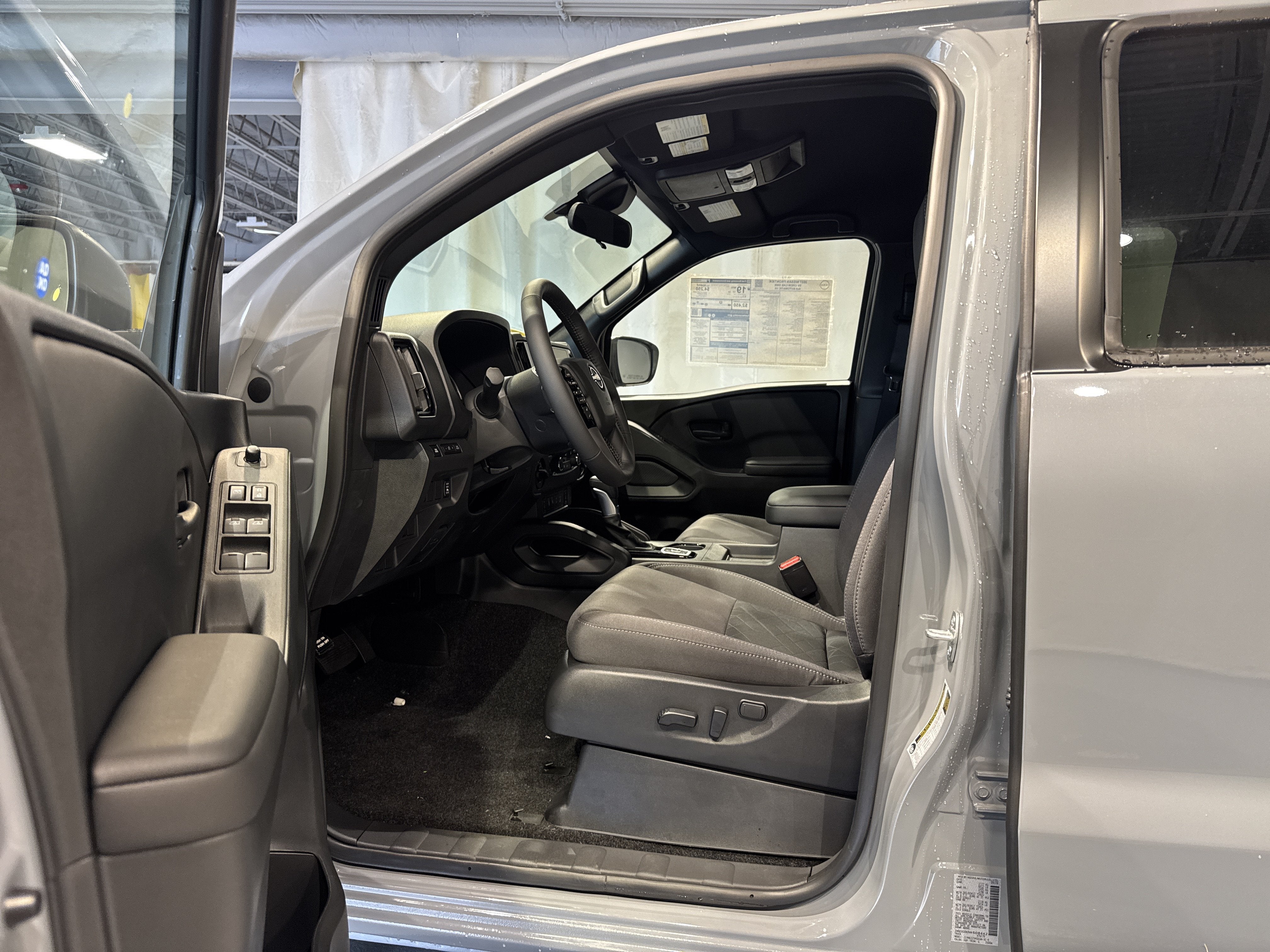 2027 Nissan Frontier SV