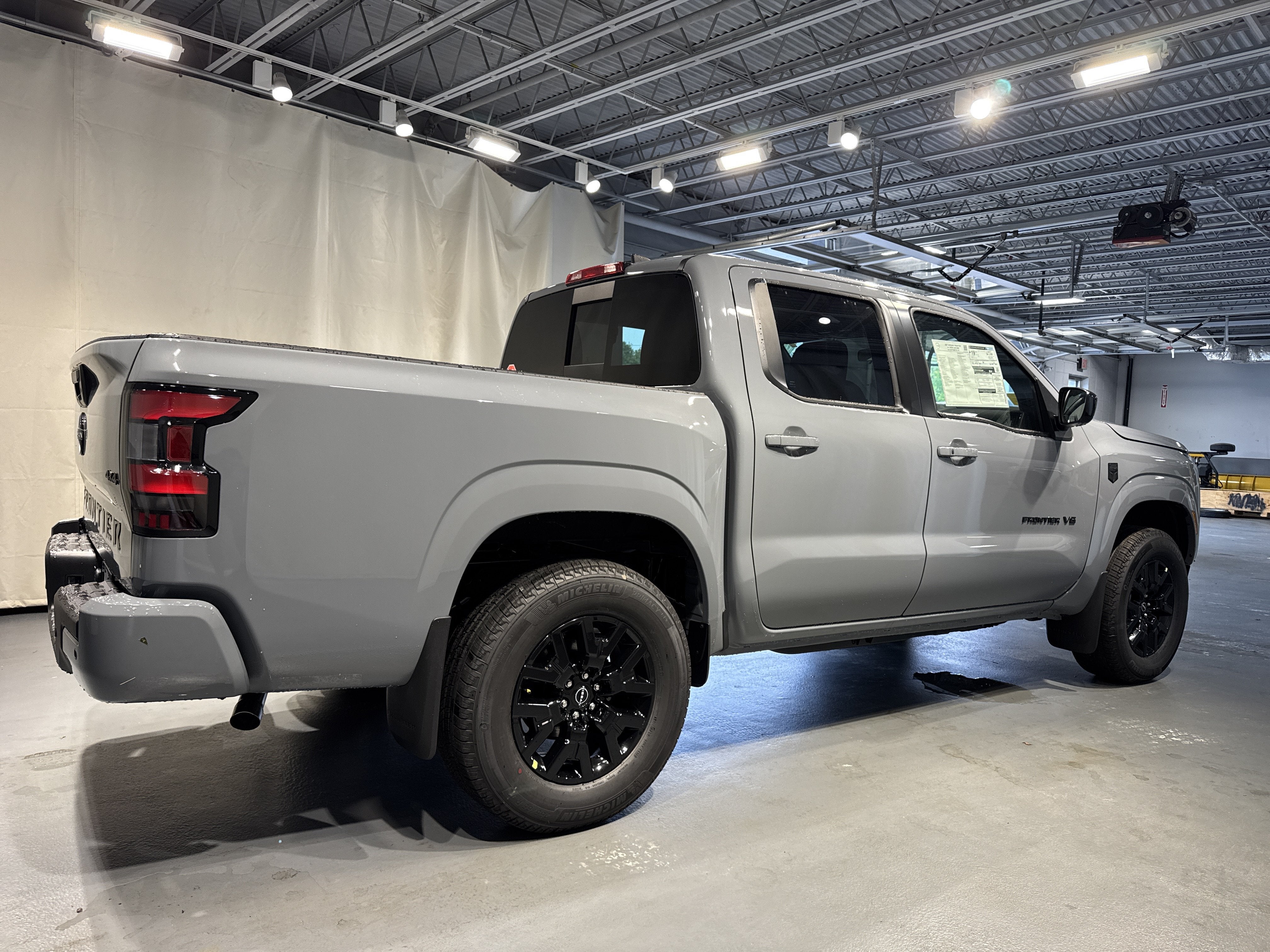 2027 Nissan Frontier SV