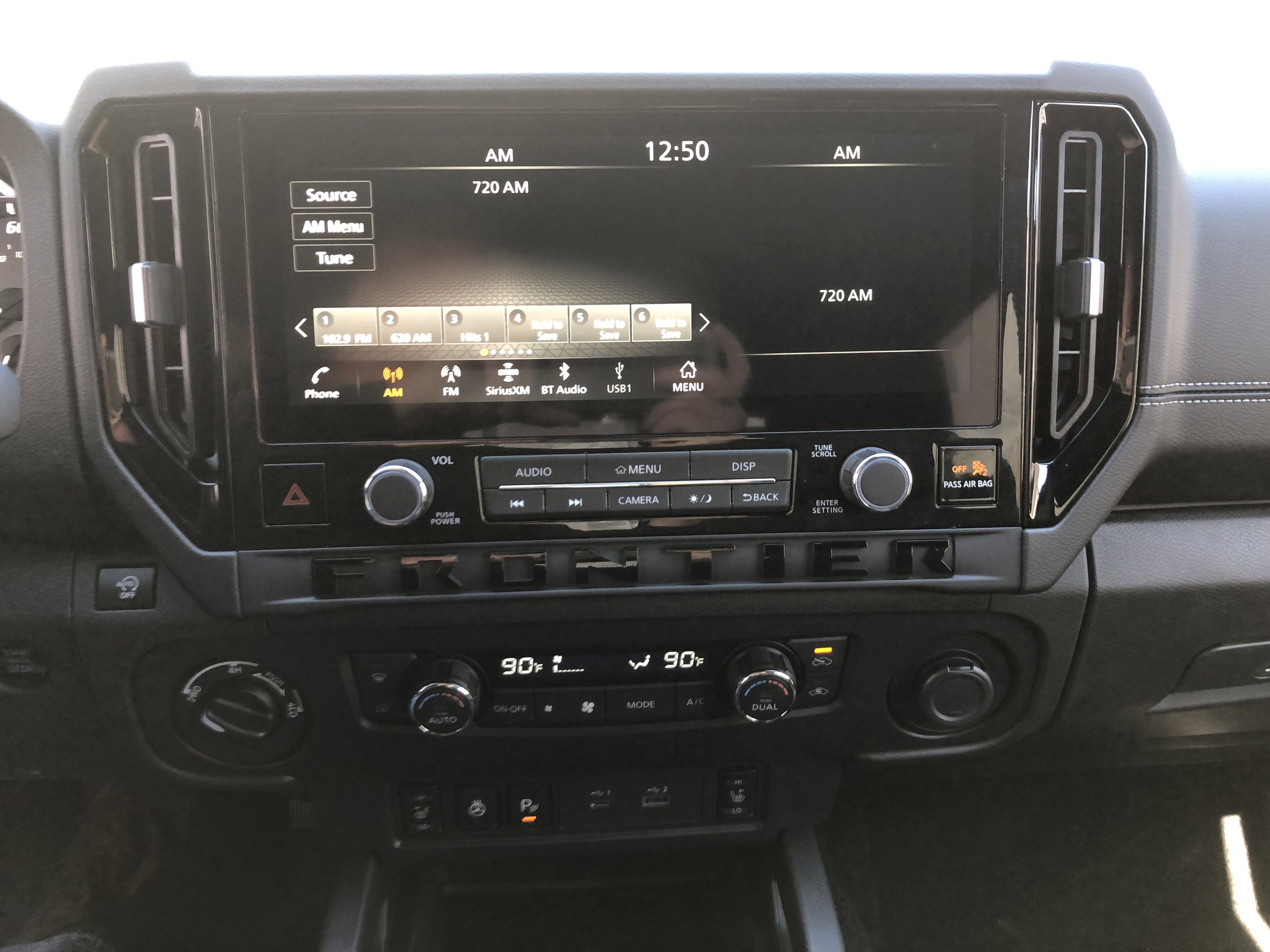 2026 Nissan Frontier SV