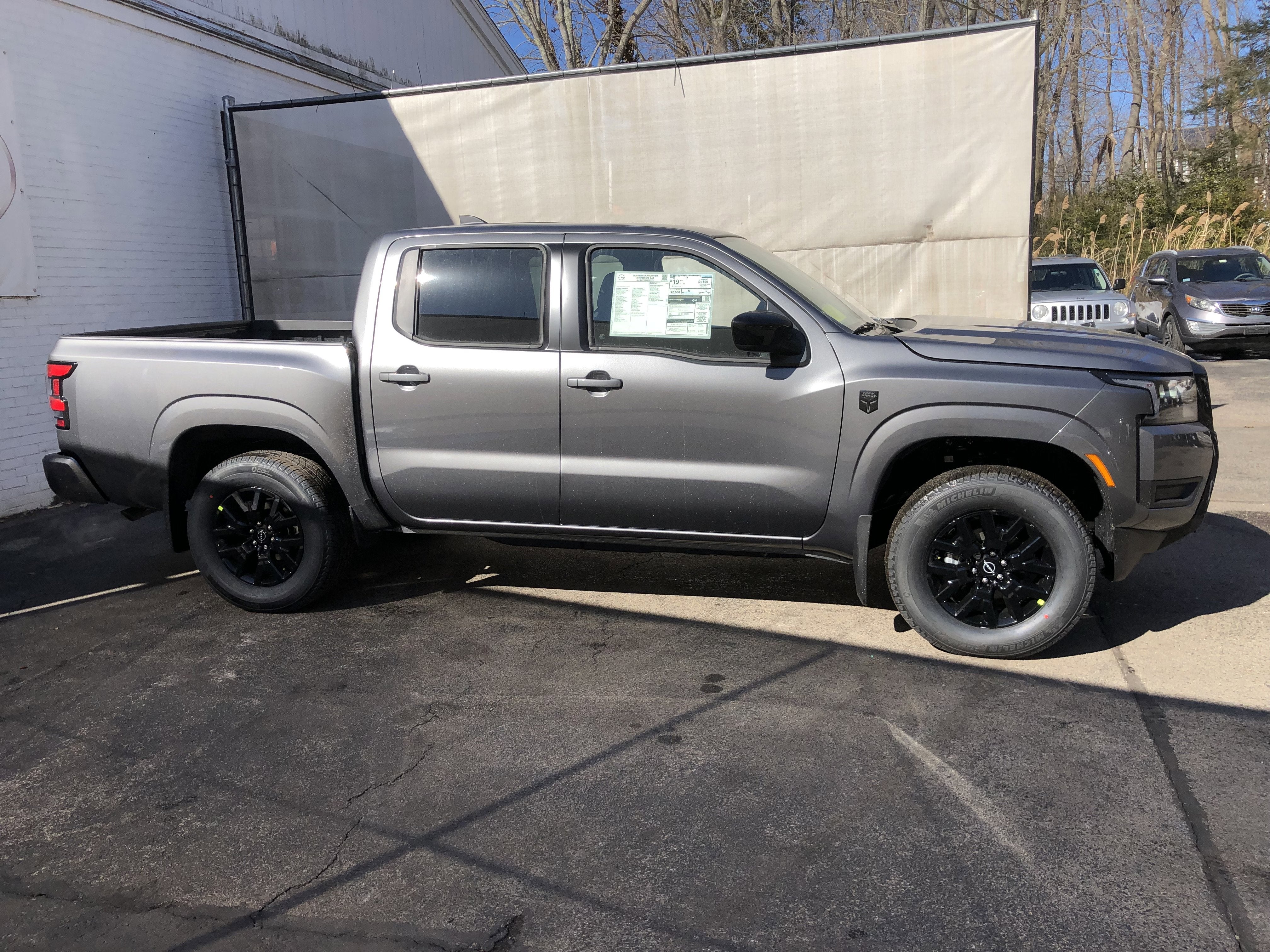 2026 Nissan Frontier SV