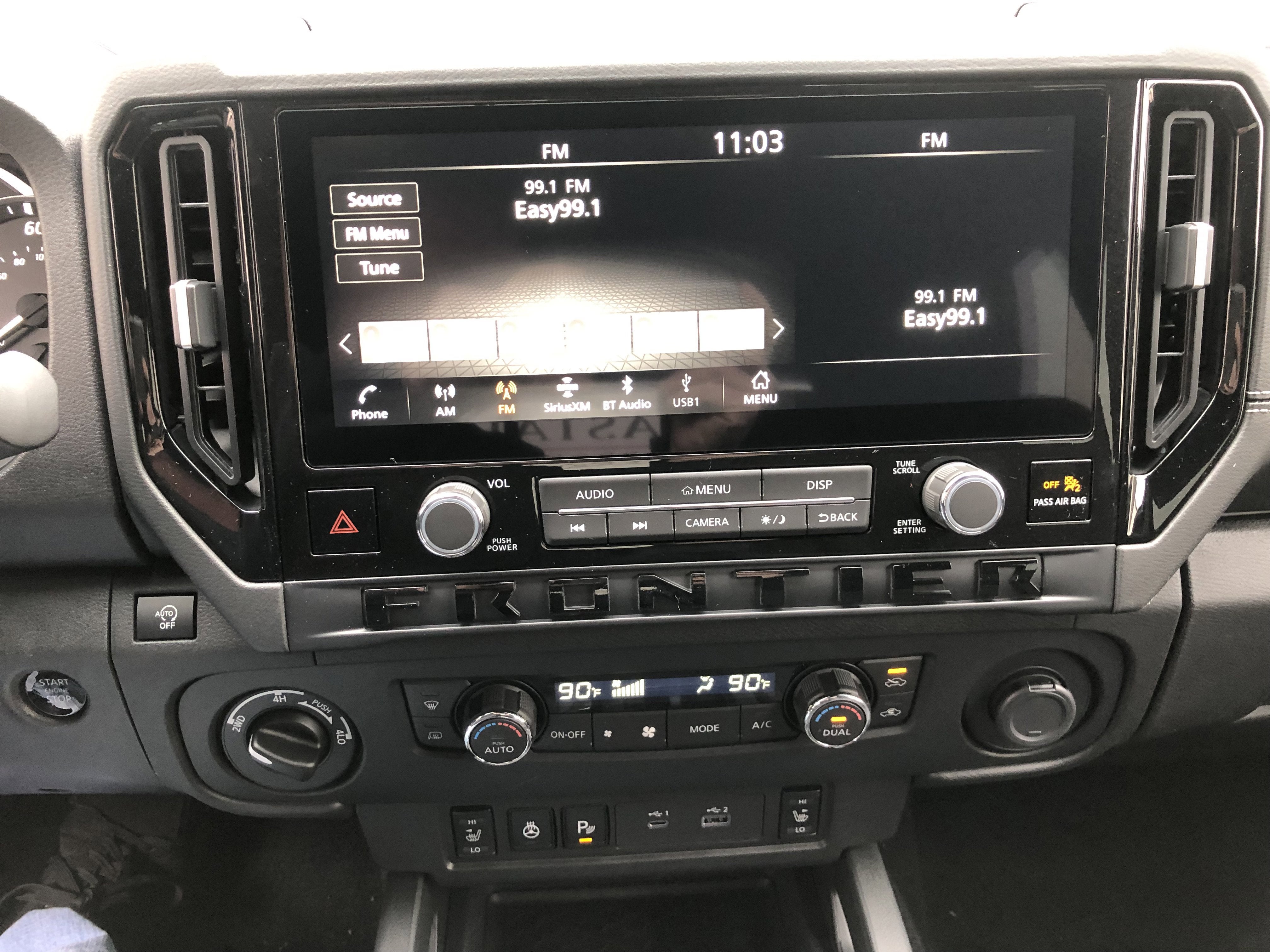 2026 Nissan Frontier SV