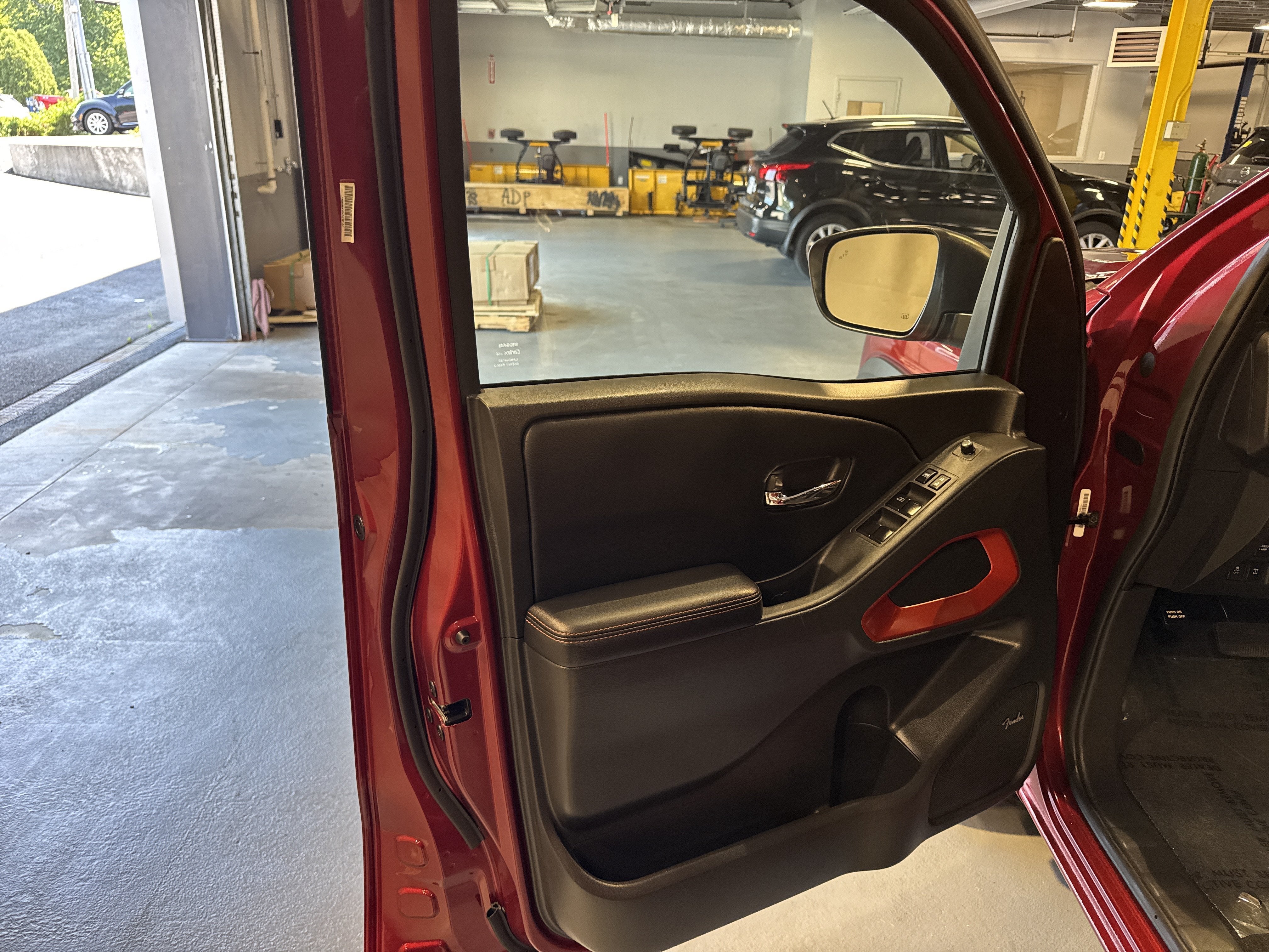 2025 Nissan Frontier PRO-4X W/Convenience & Premium Package