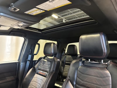 2025 Nissan Frontier PRO-4X W/Convenience & Premium Package