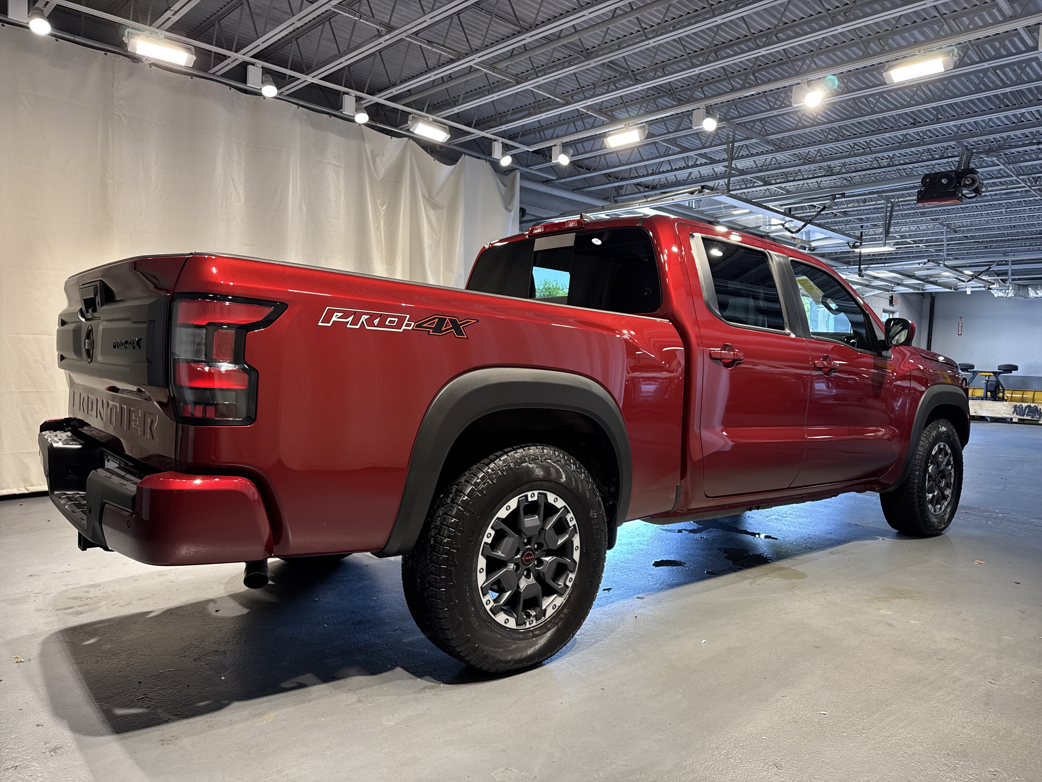 2025 Nissan Frontier PRO-4X W/Convenience & Premium Package