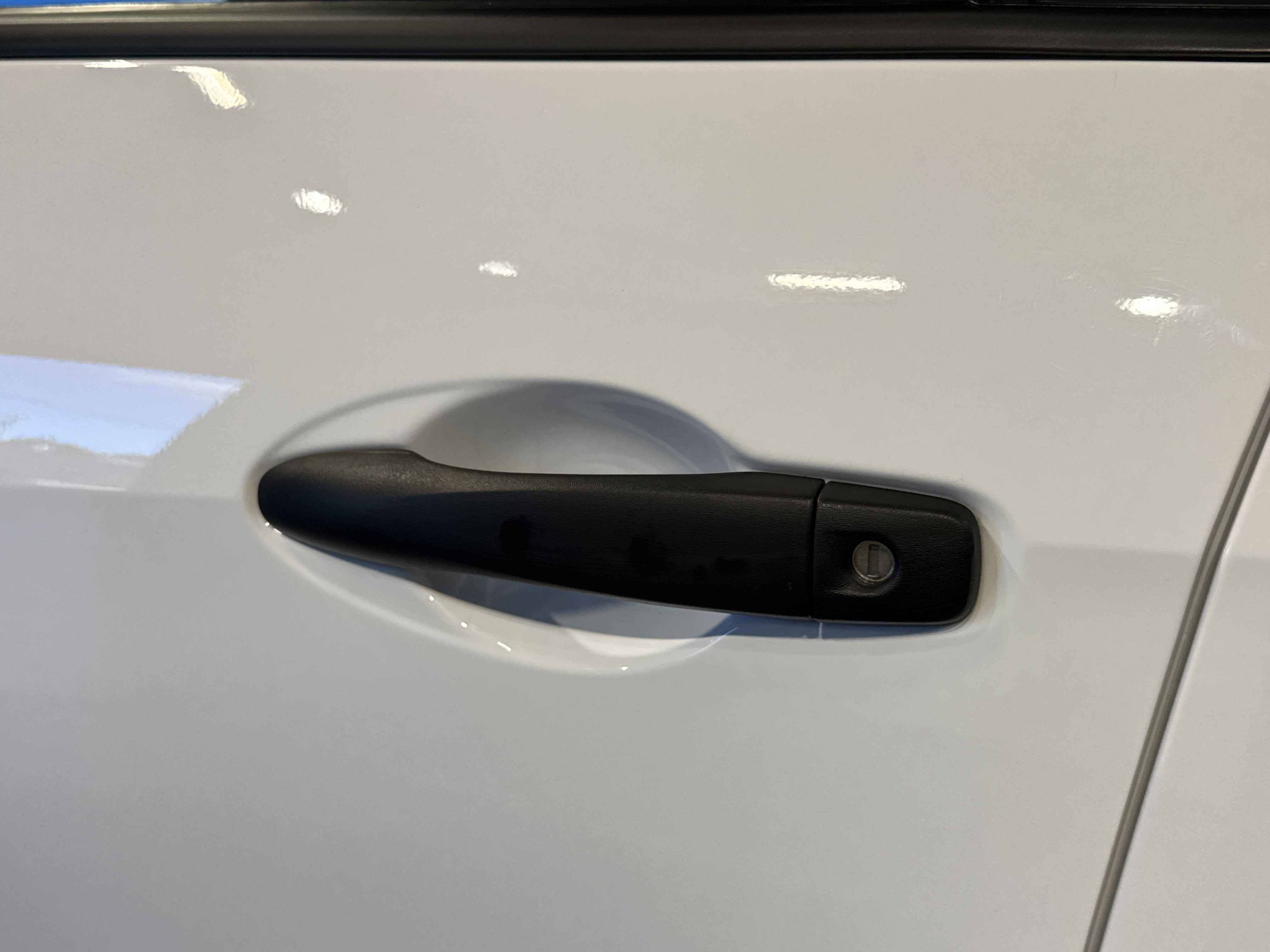 2024 Nissan Versa Base