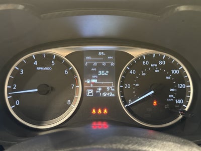 2024 Nissan Versa Base