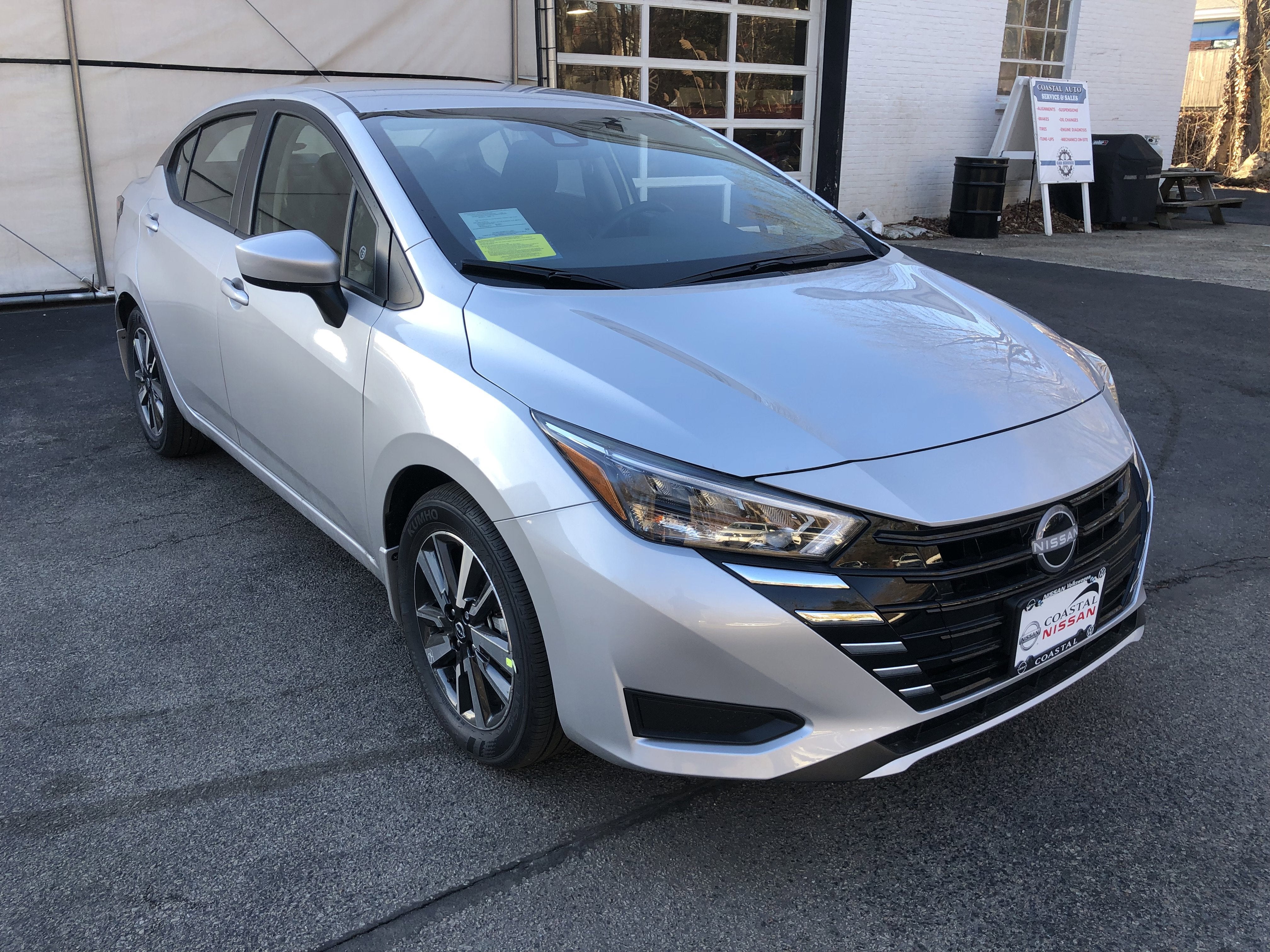 2025 Nissan Versa SV