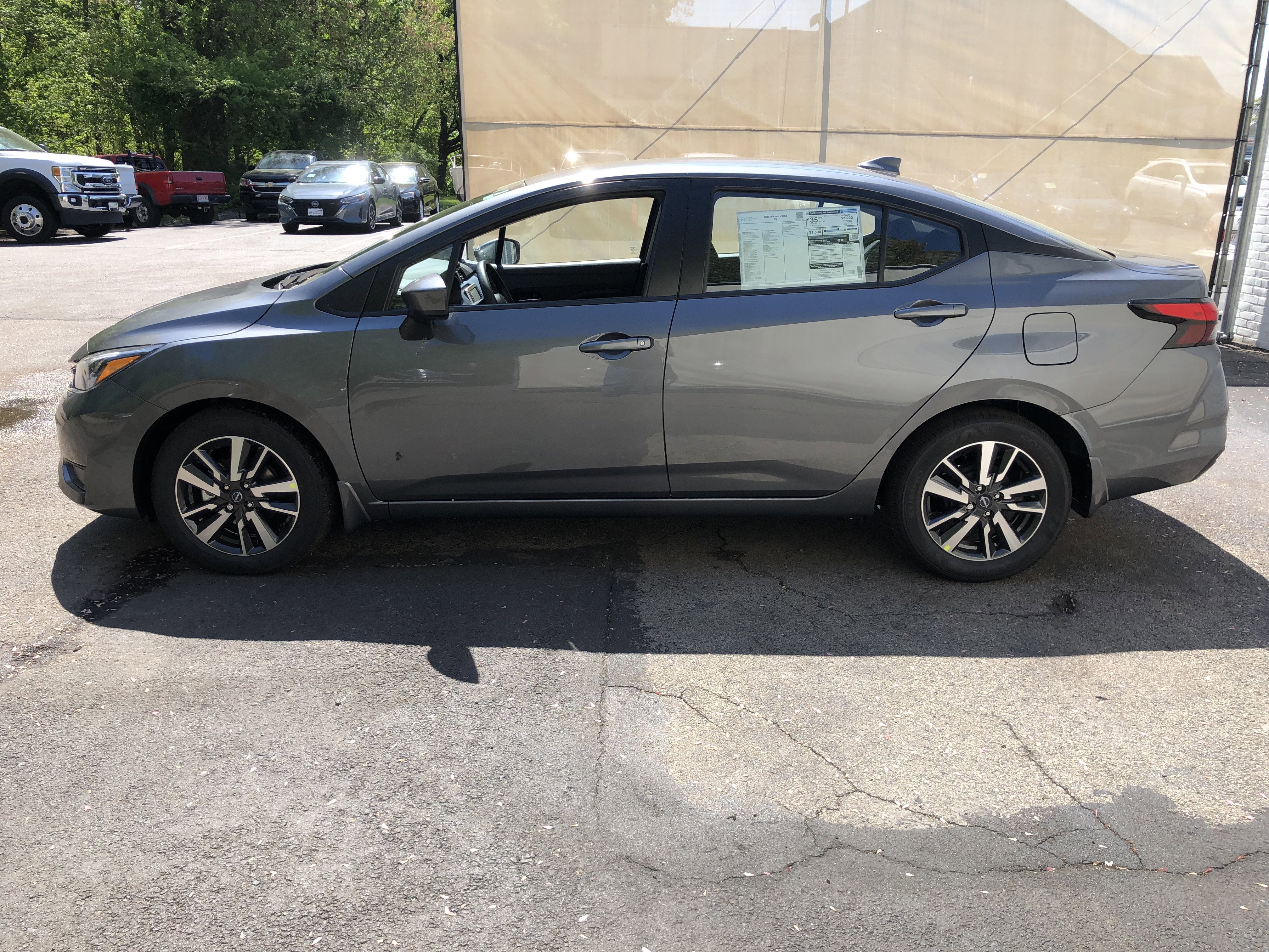 2025 Nissan Versa SV