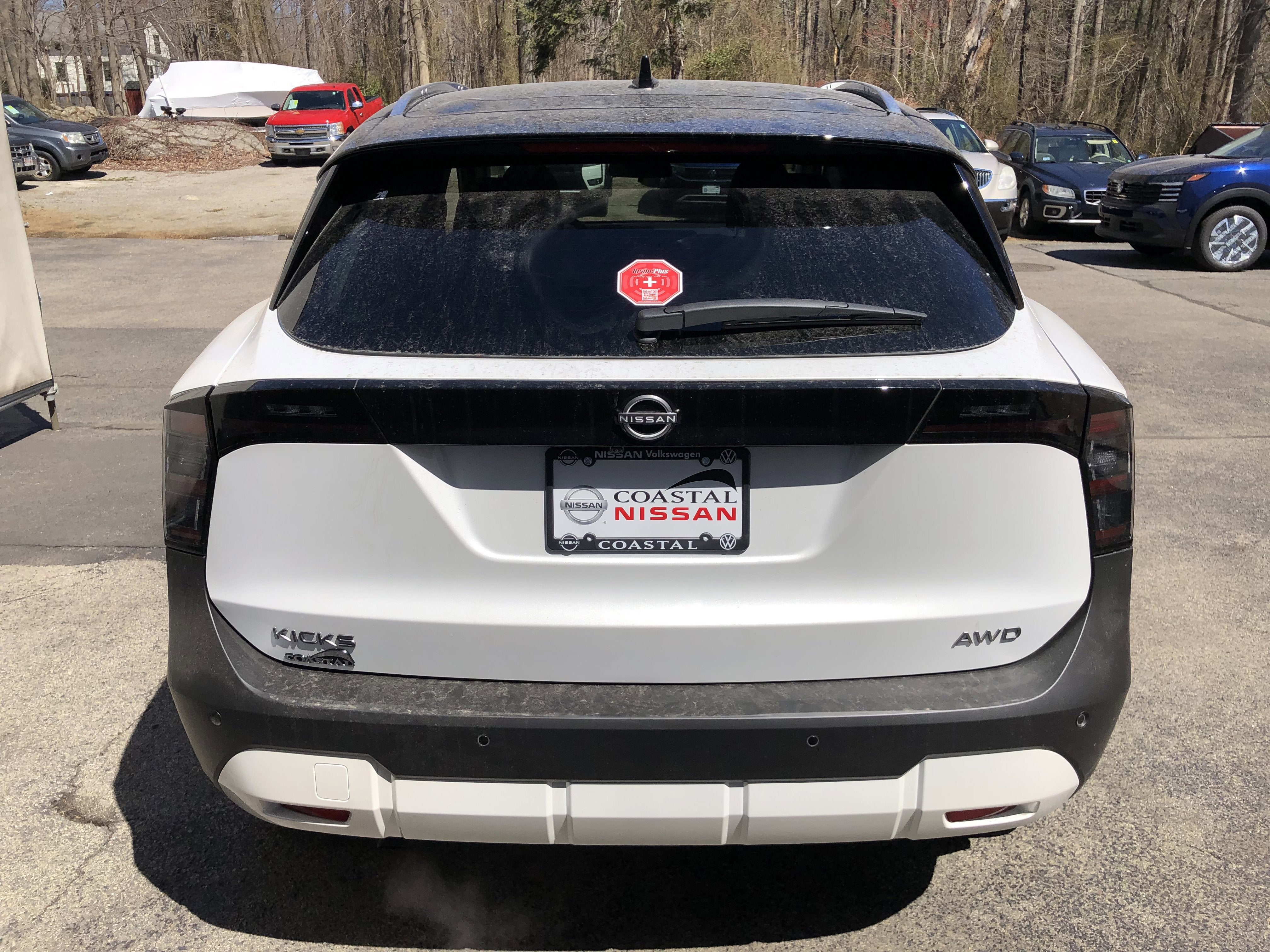 2026 Nissan Kicks SV