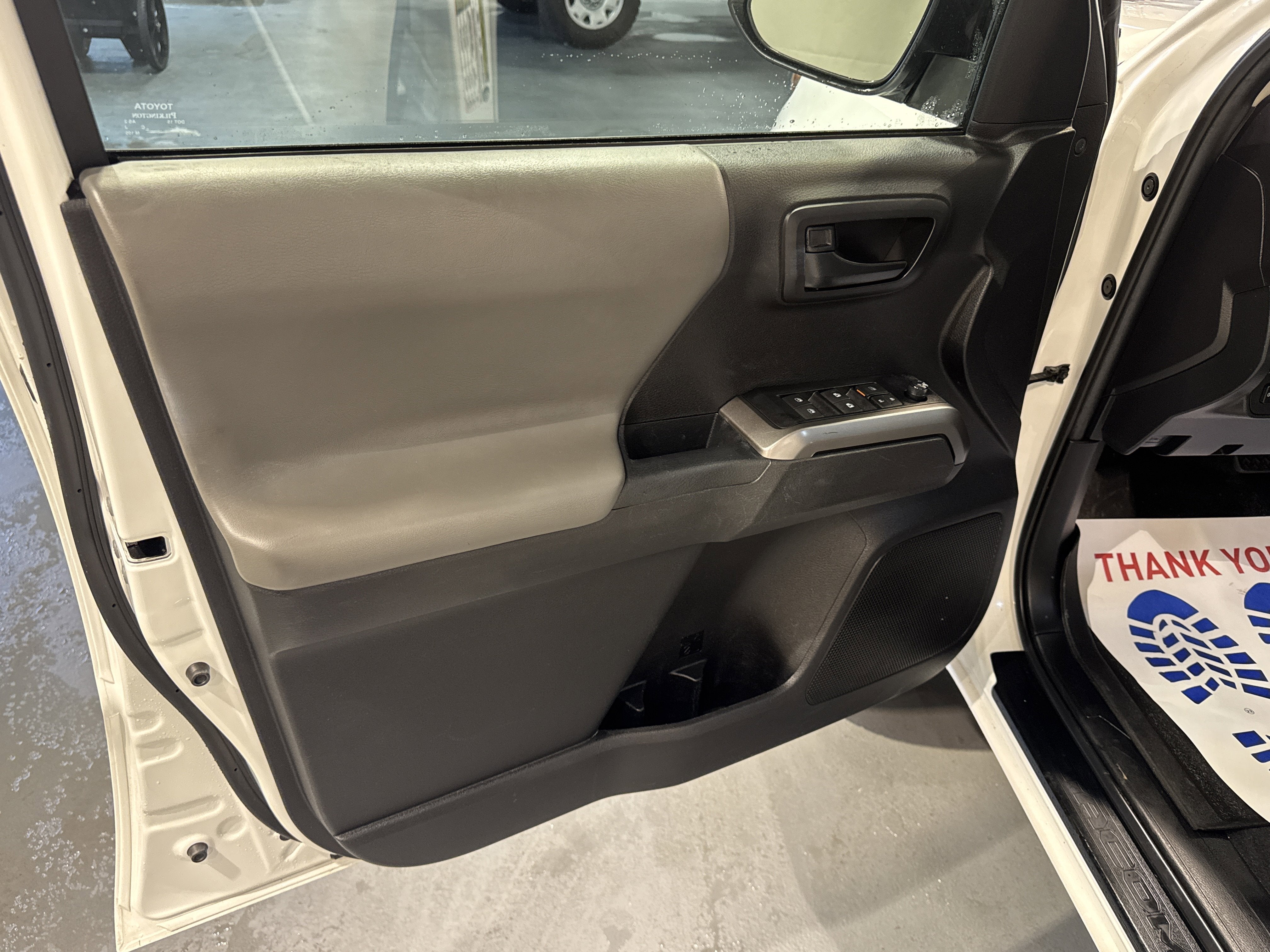 2023 Toyota Tacoma 4WD SR5