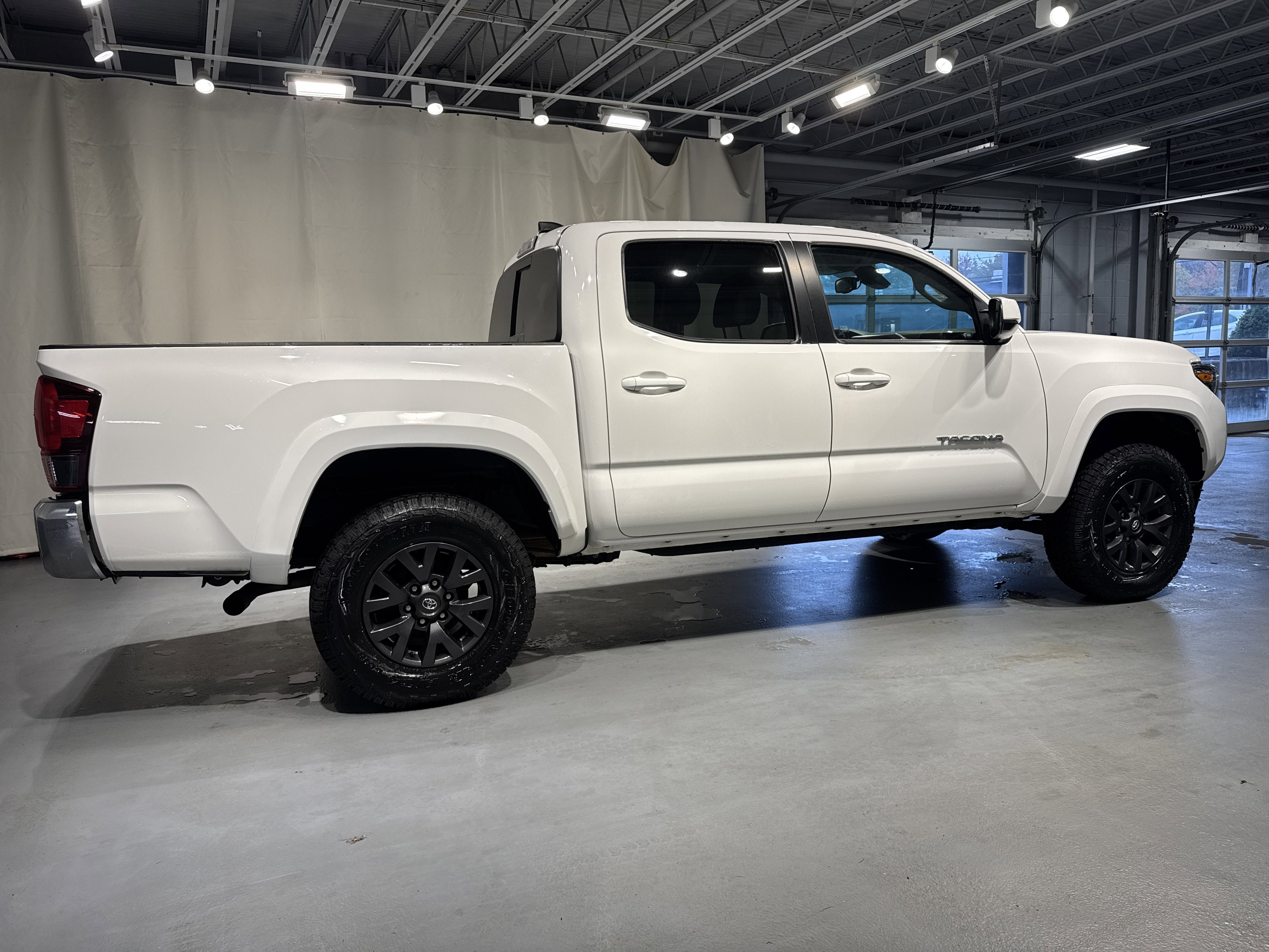 2023 Toyota Tacoma 4WD SR5