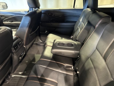 2025 Honda Passport Base