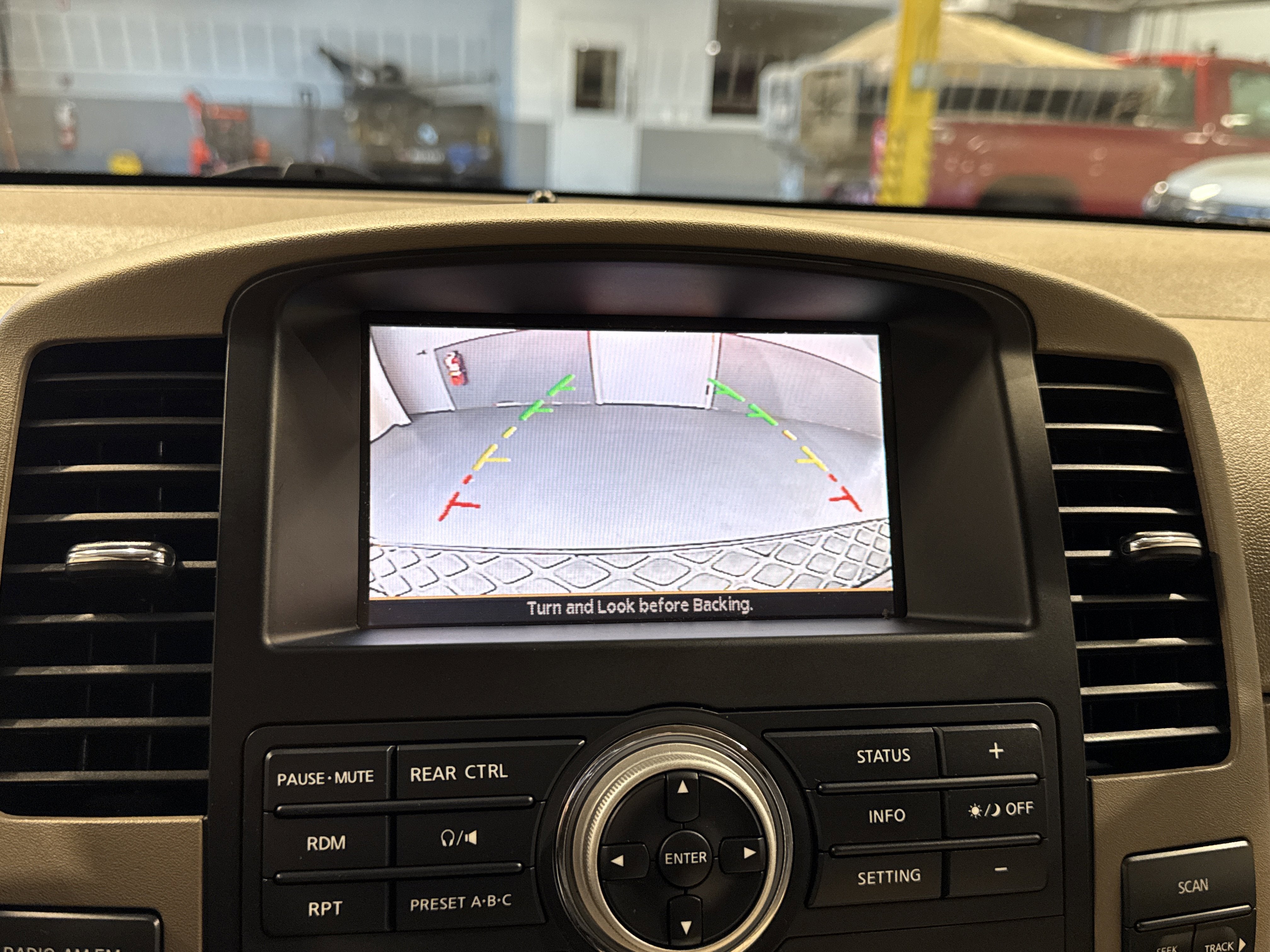 2012 Nissan Pathfinder Silver Edition