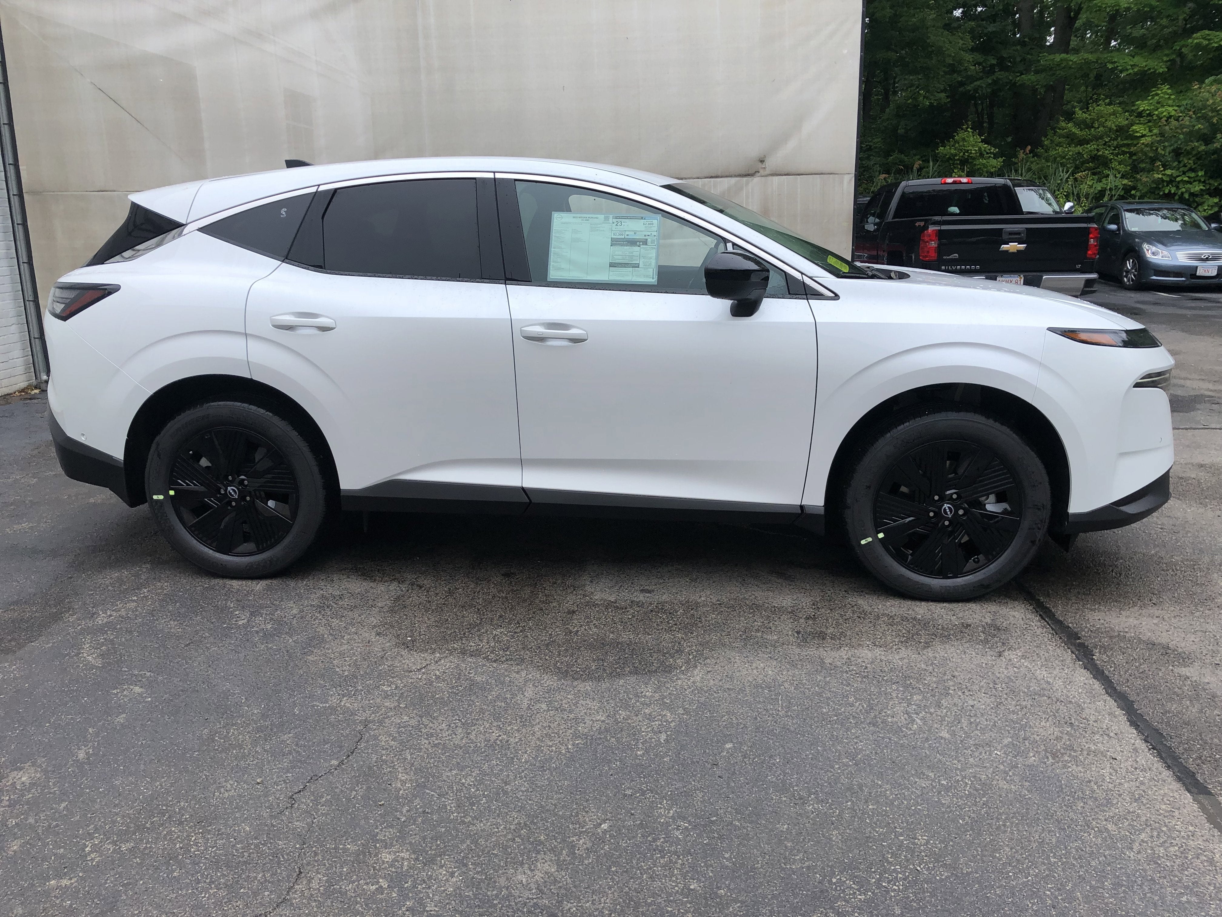 2025 Nissan Murano SV