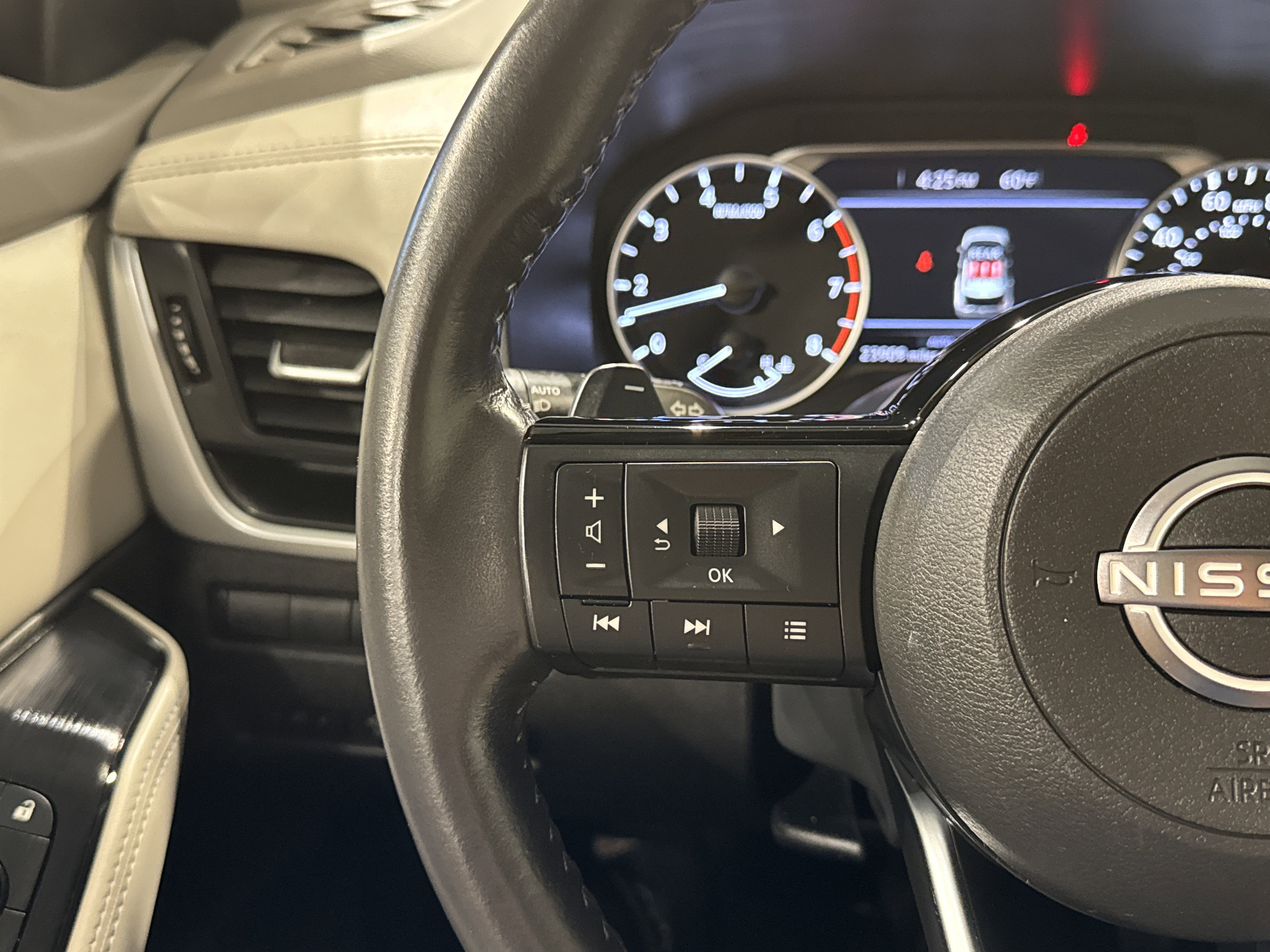2023 Nissan Rogue SV W/Premium Package