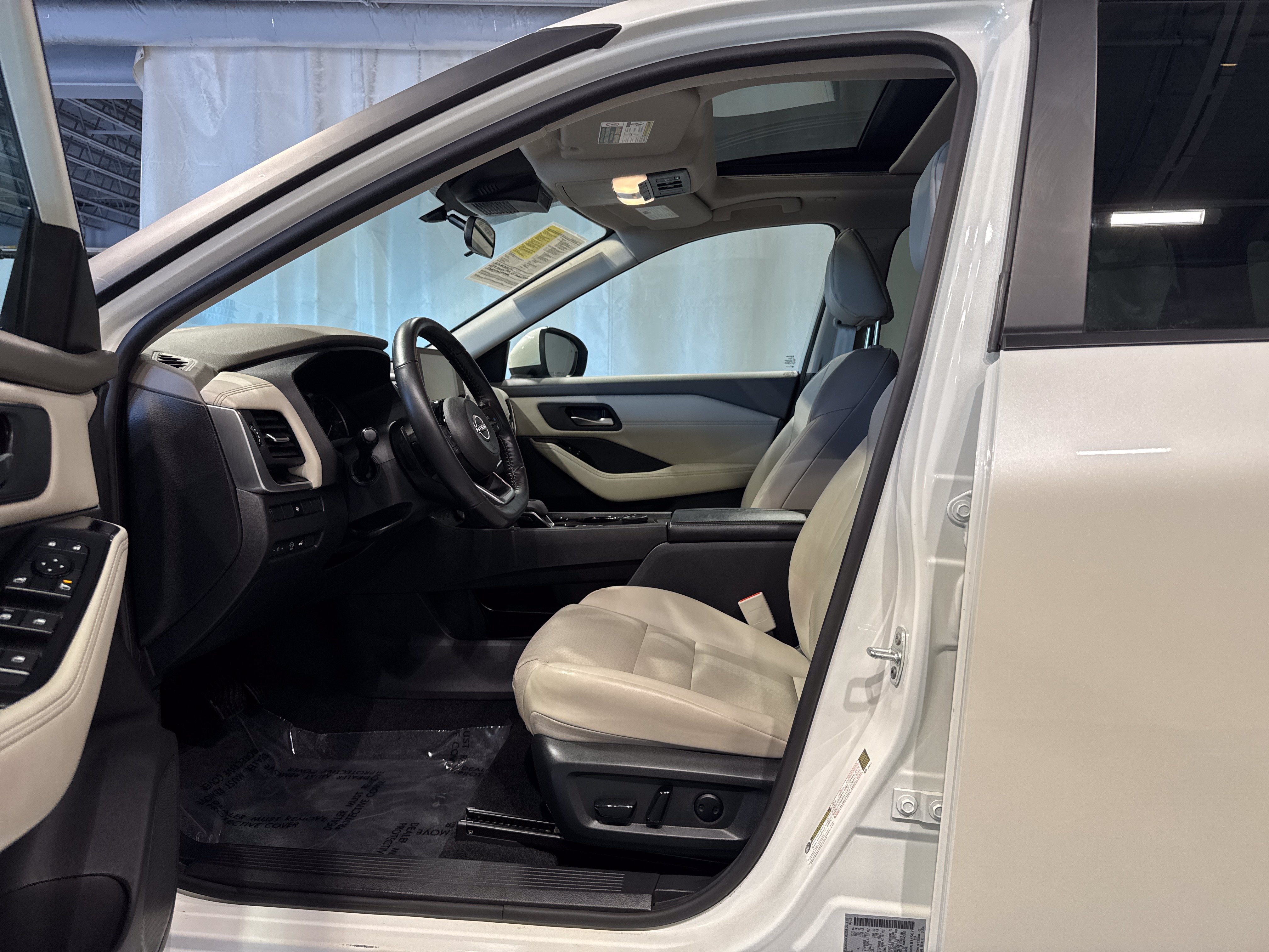 2023 Nissan Rogue SV W/Premium Package