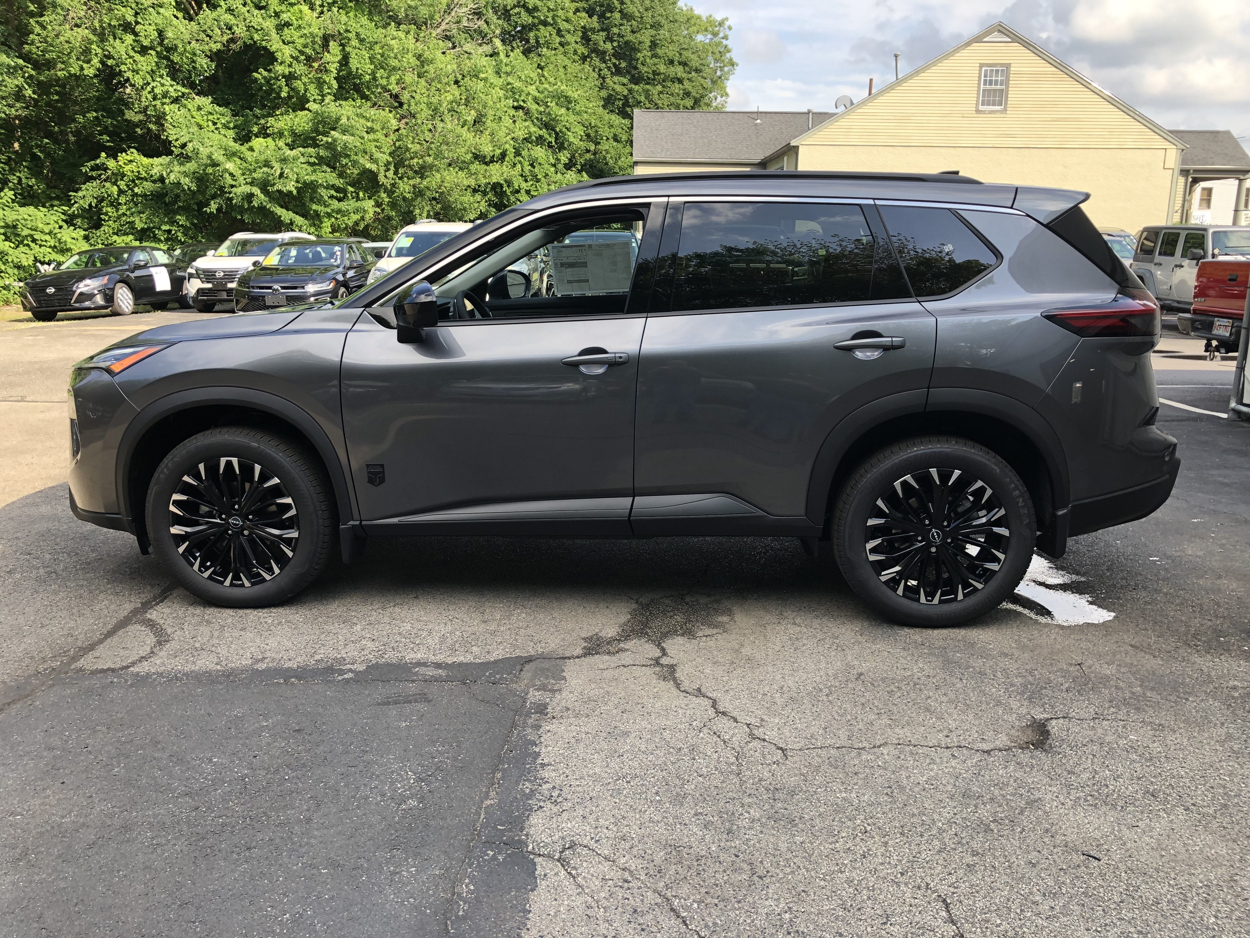 2026 Nissan Rogue Dark Armor