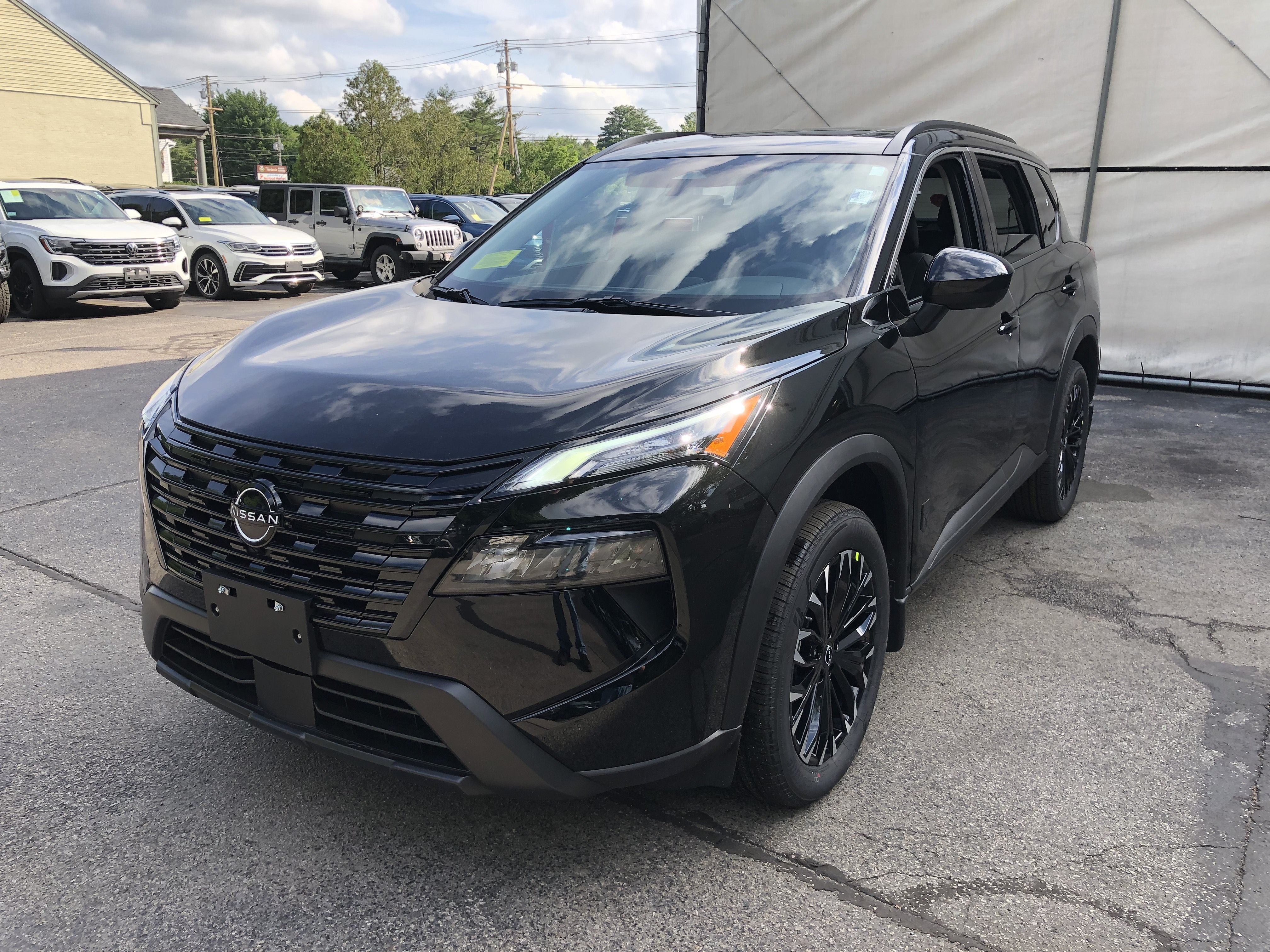 2026 Nissan Rogue Dark Armor
