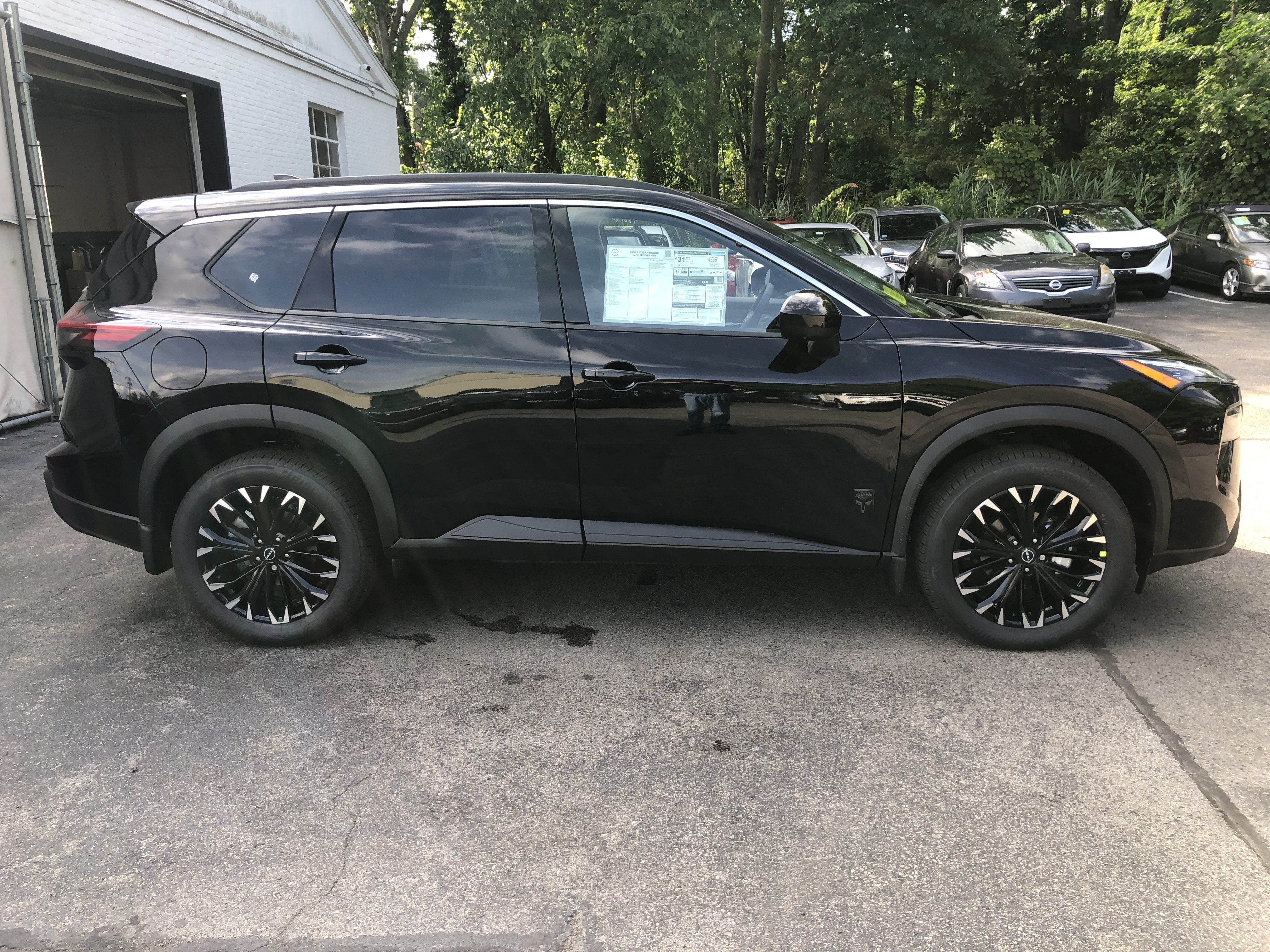 2026 Nissan Rogue Dark Armor