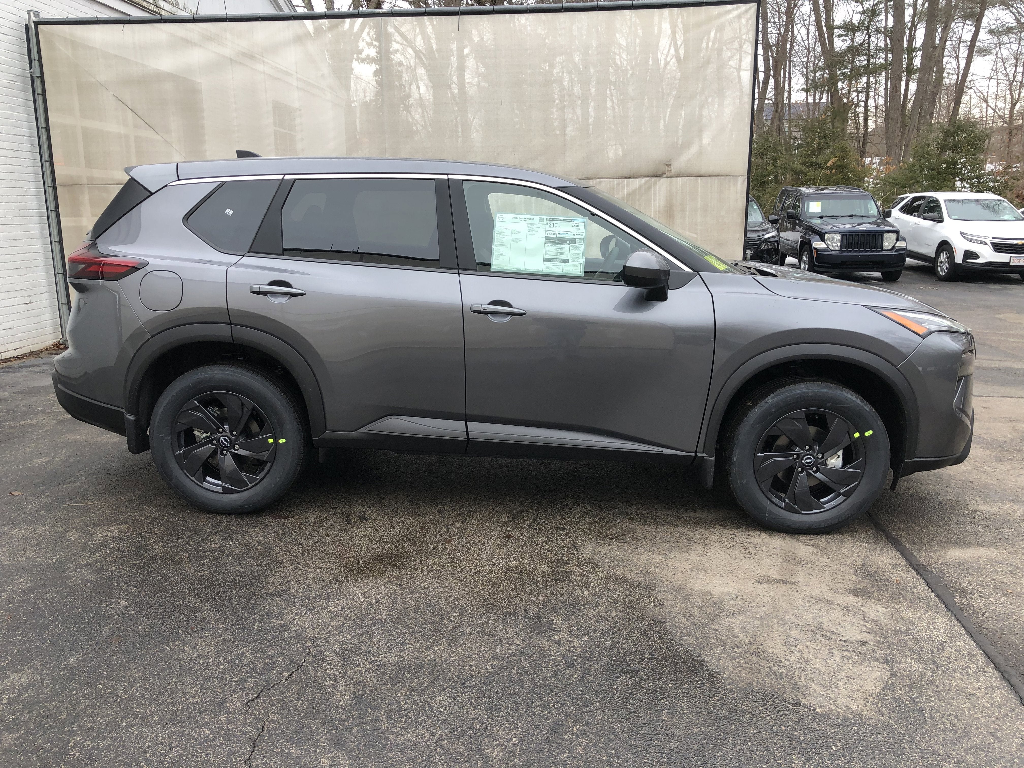 2026 Nissan Rogue SV