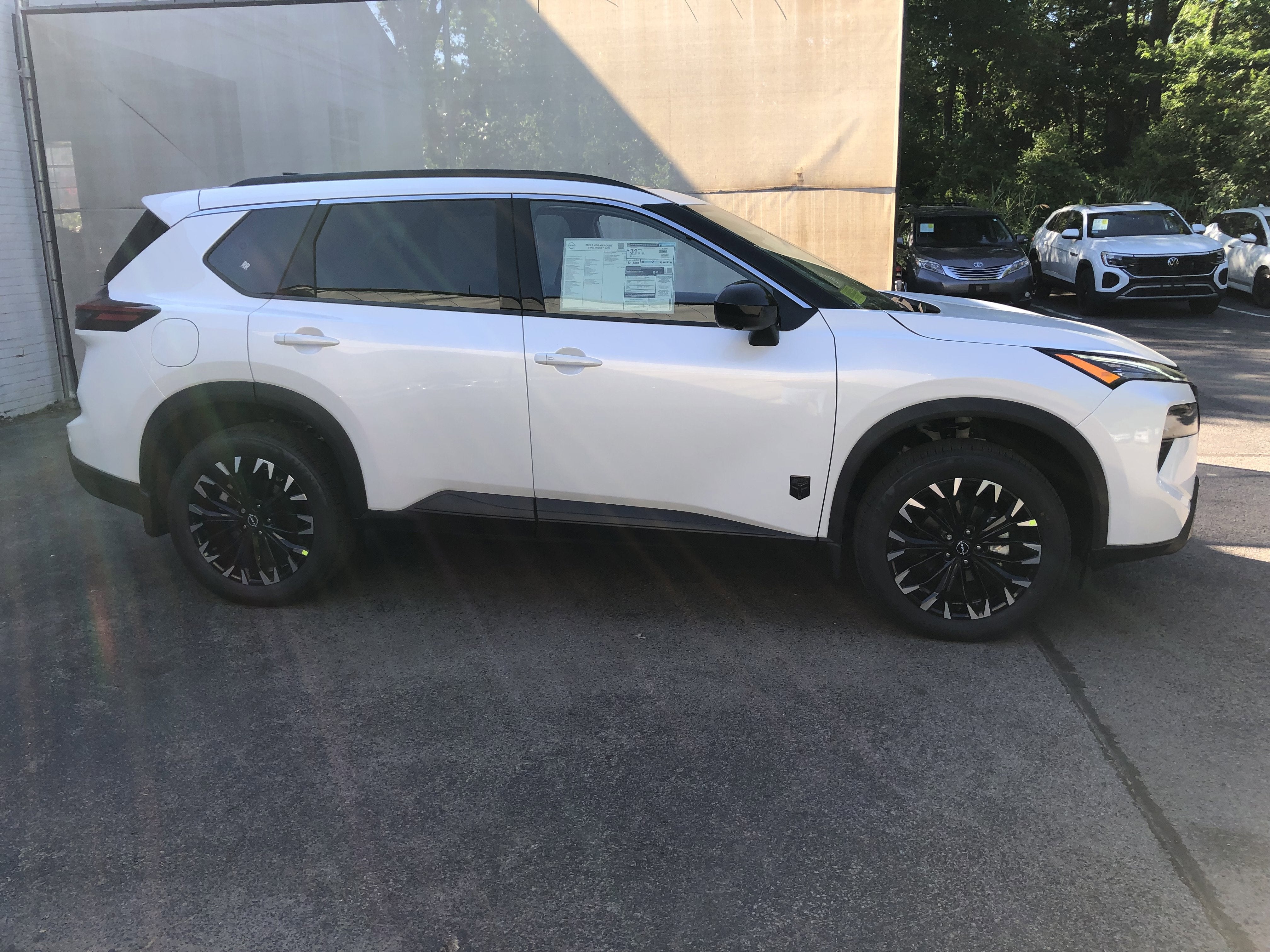 2026 Nissan Rogue Dark Armor