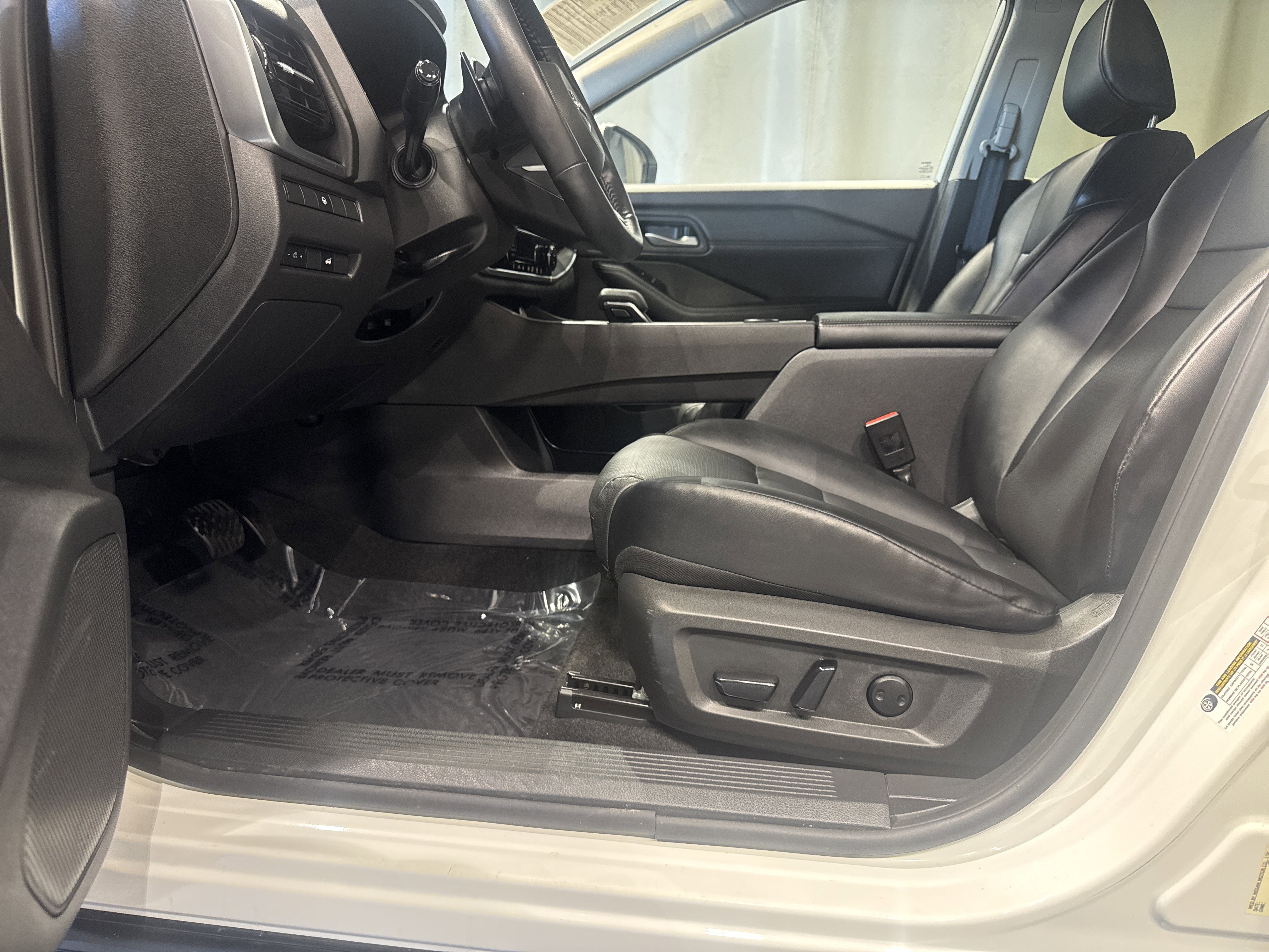 2023 Nissan Rogue SV W/Premium Package