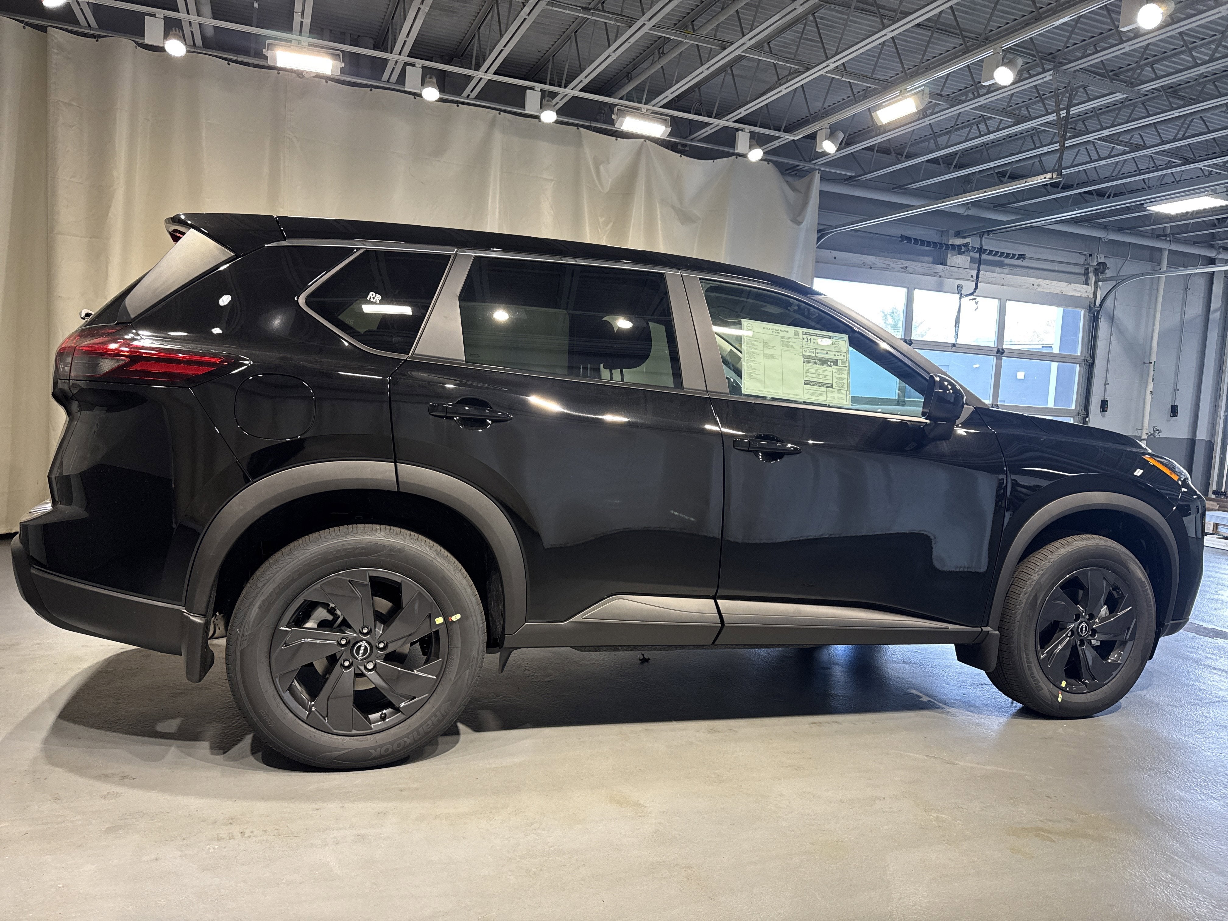 2026 Nissan Rogue SV