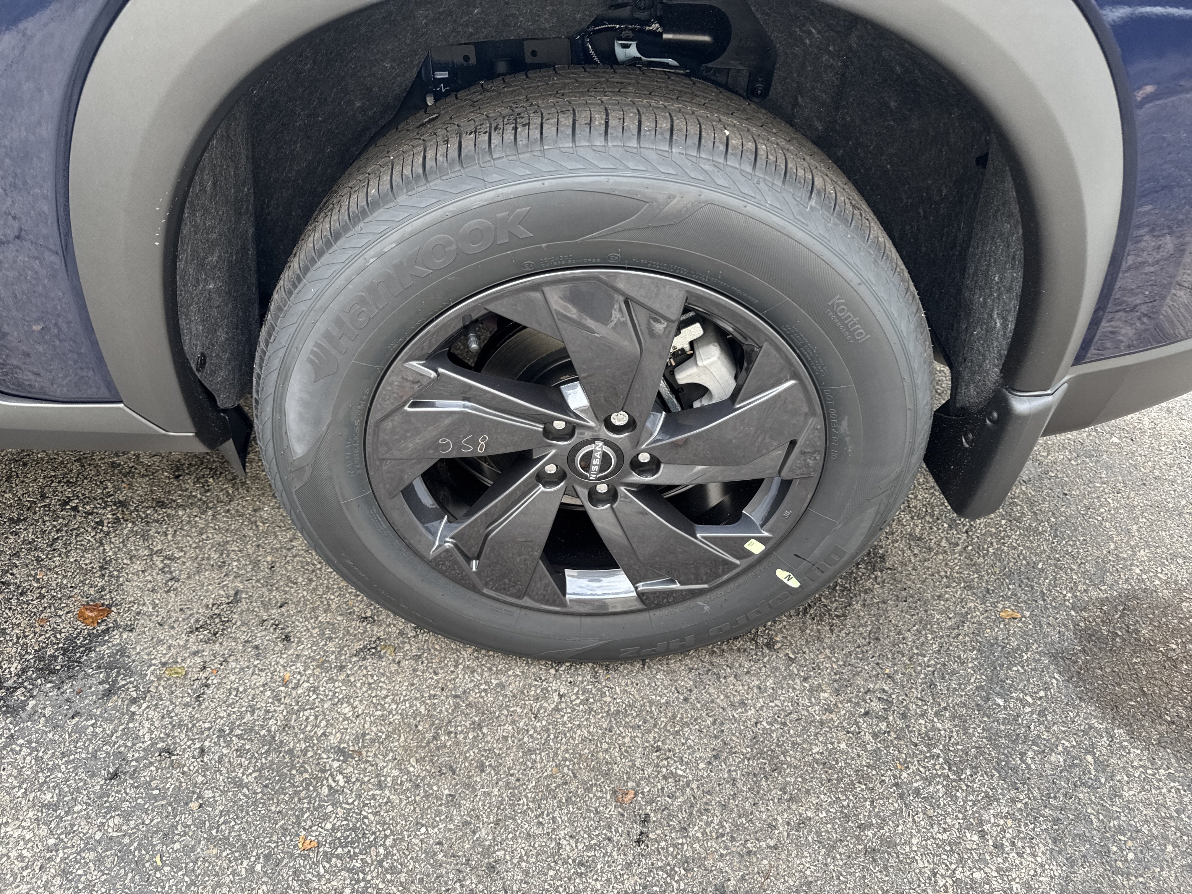 2027 Nissan Rogue SV