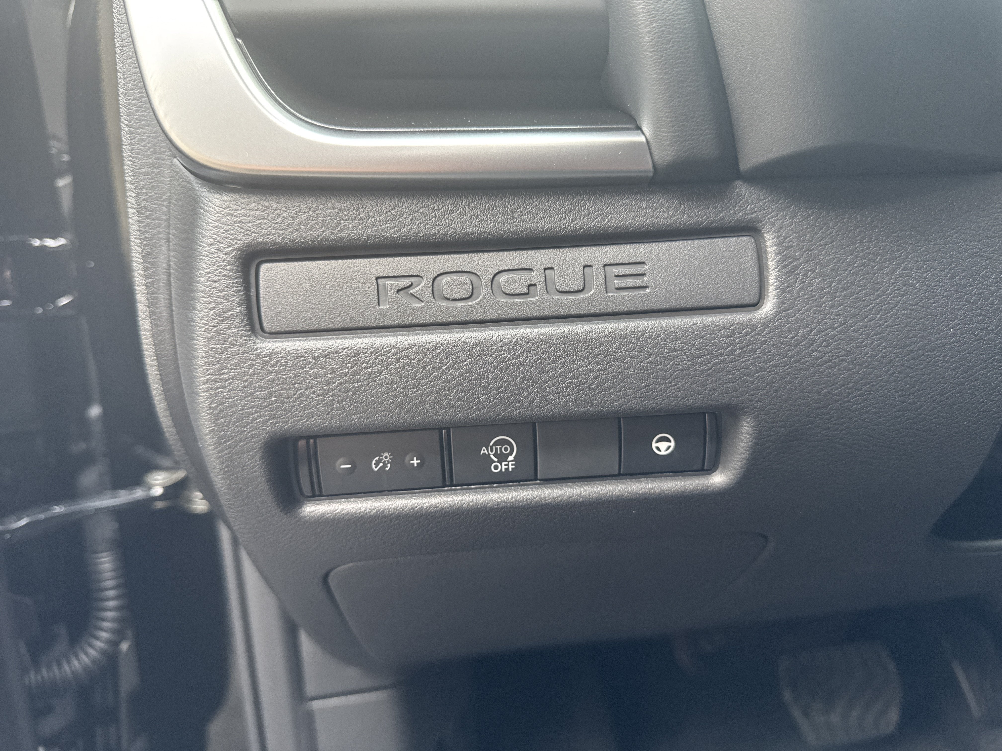 2027 Nissan Rogue SV