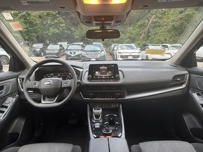 2027 Nissan Rogue SV