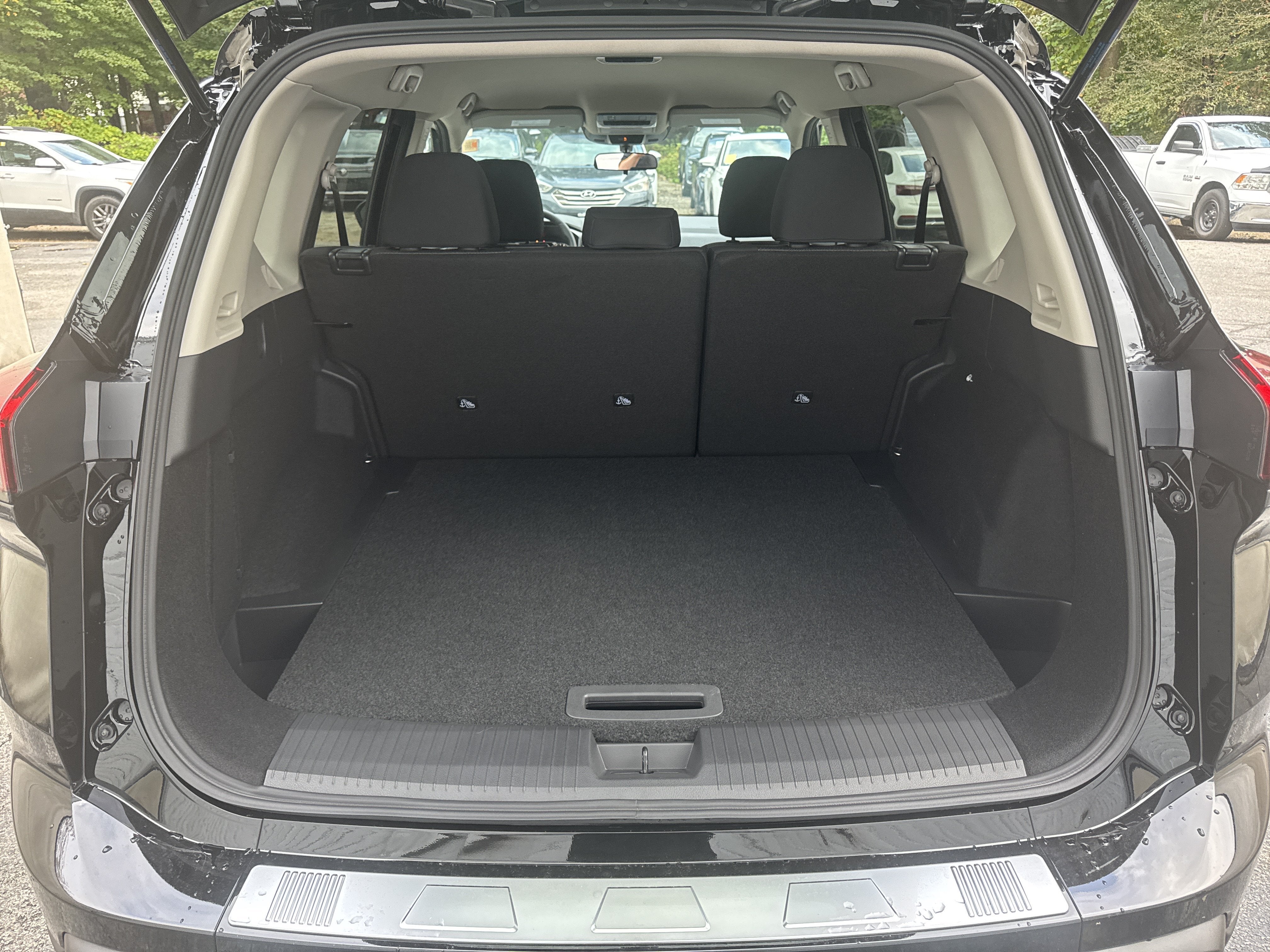 2027 Nissan Rogue SV