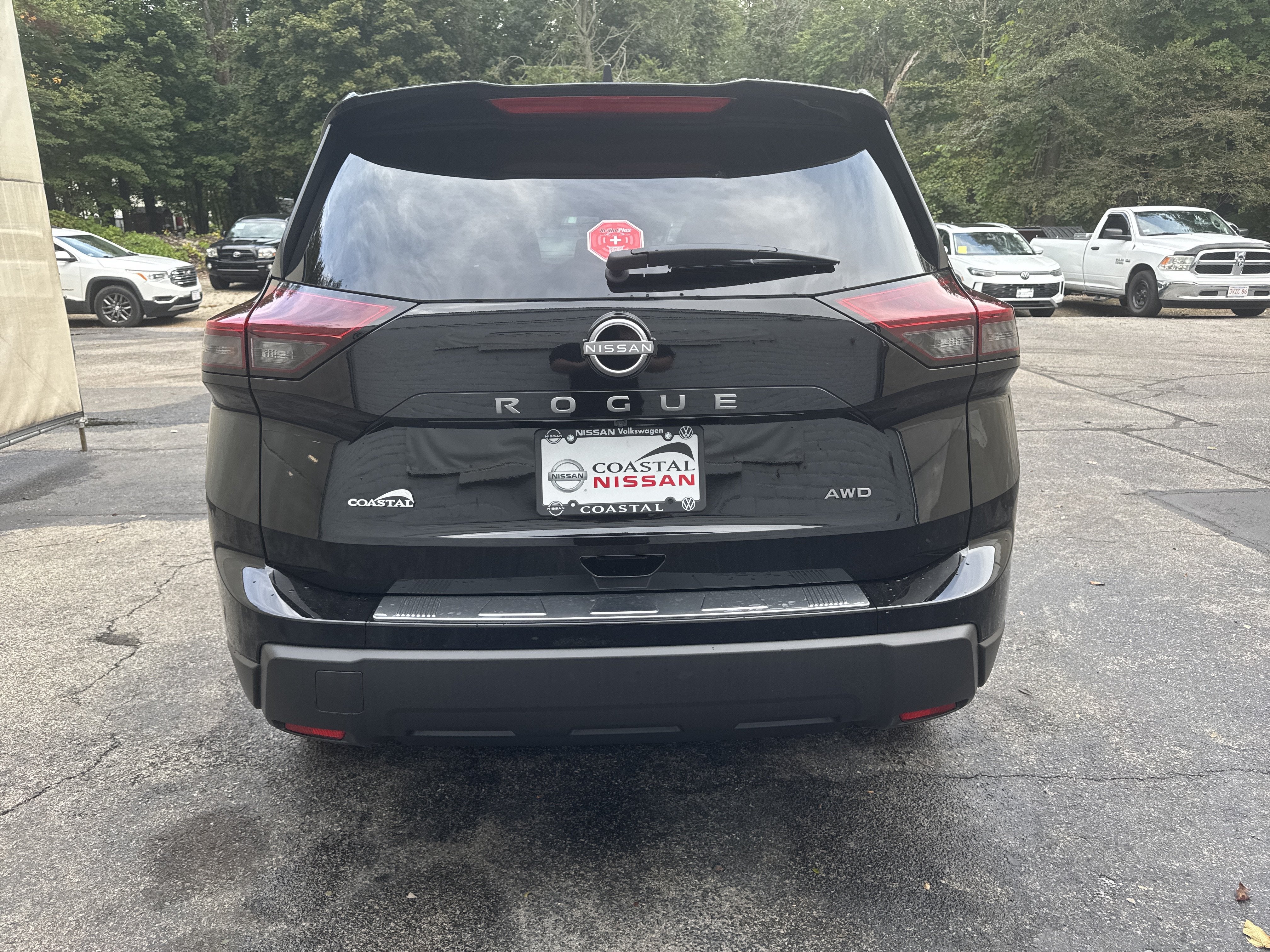 2027 Nissan Rogue SV