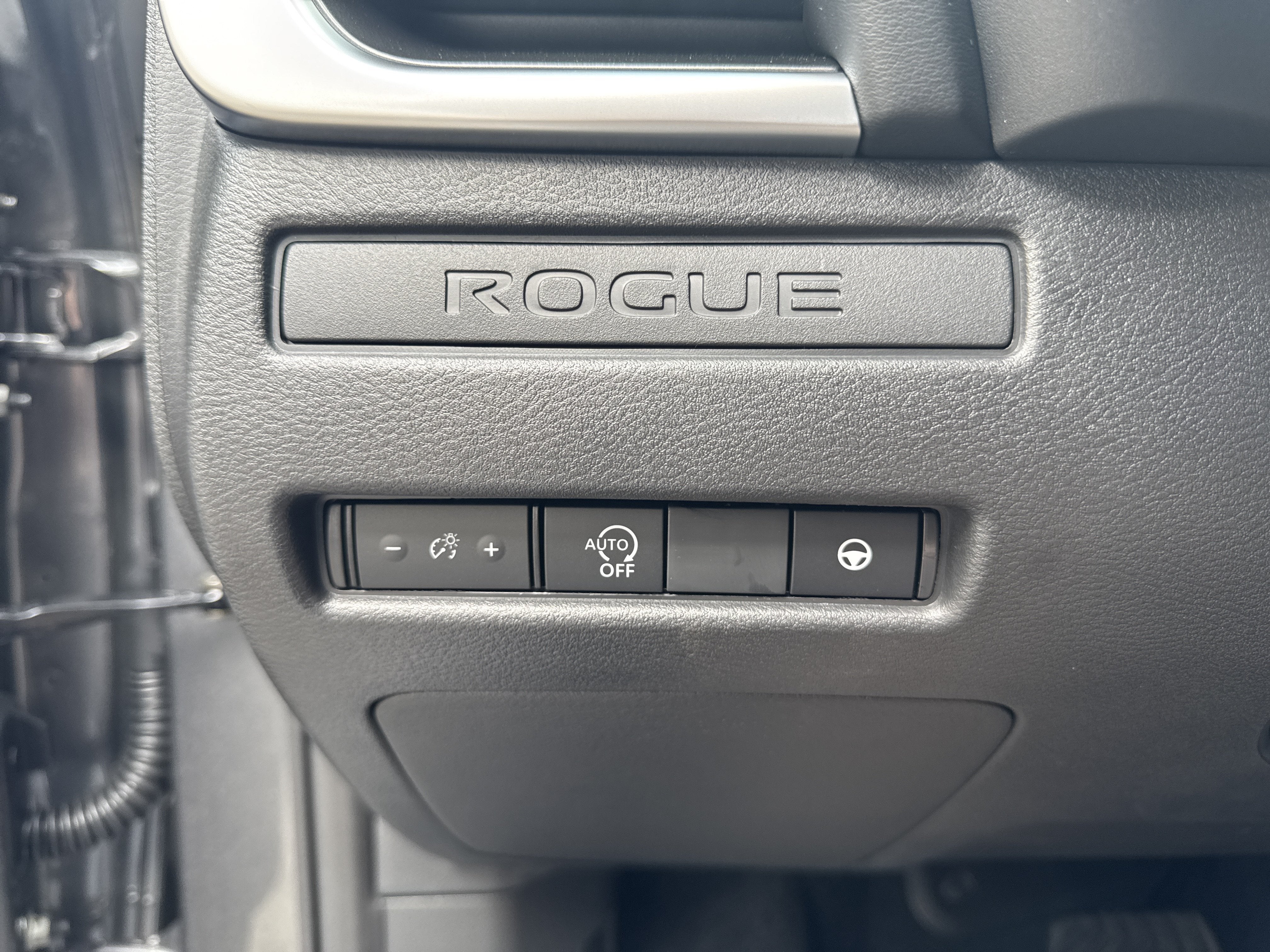 2027 Nissan Rogue SV