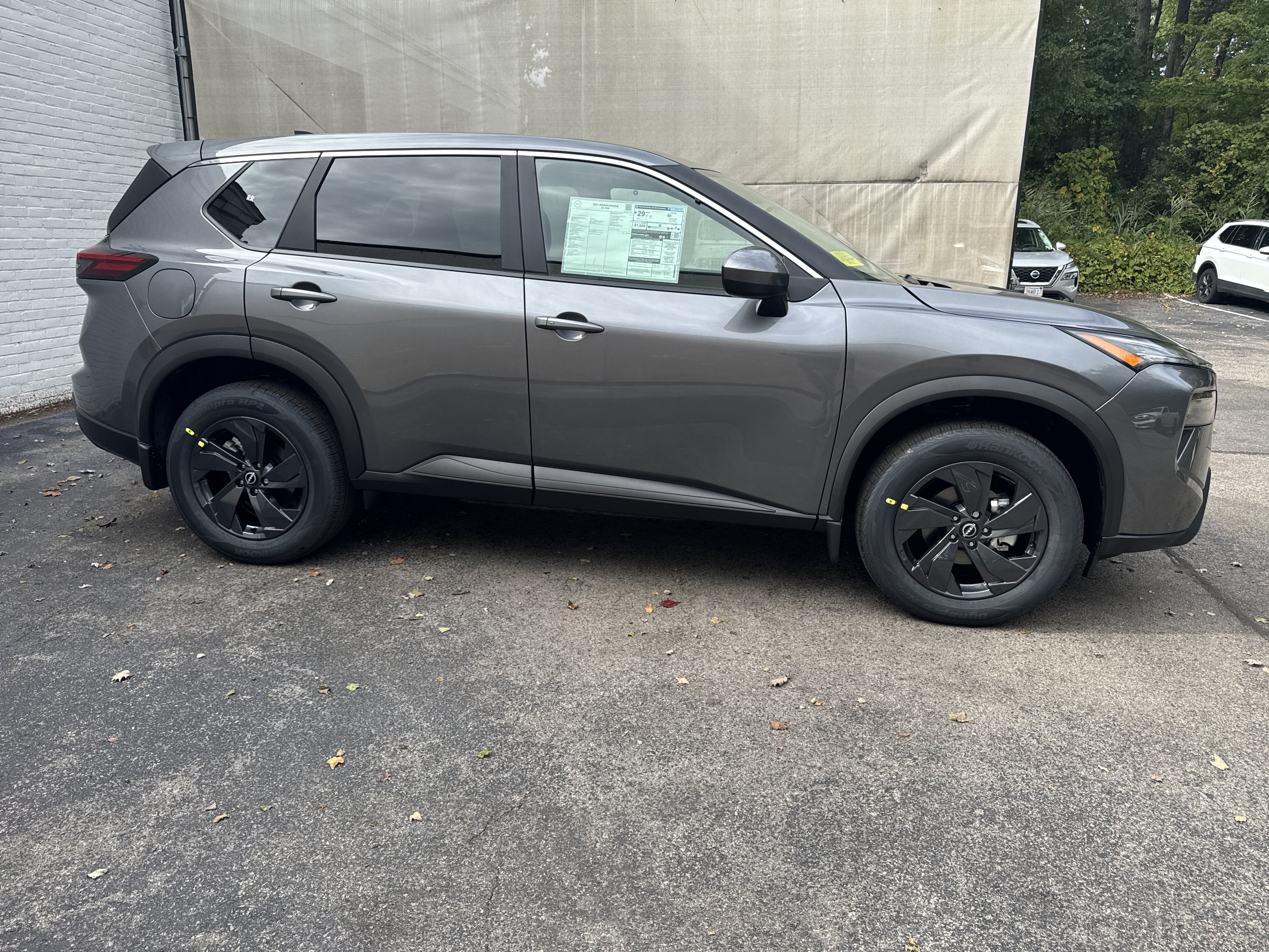 2027 Nissan Rogue SV
