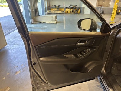 2023 Nissan Rogue SV W/Premium Package