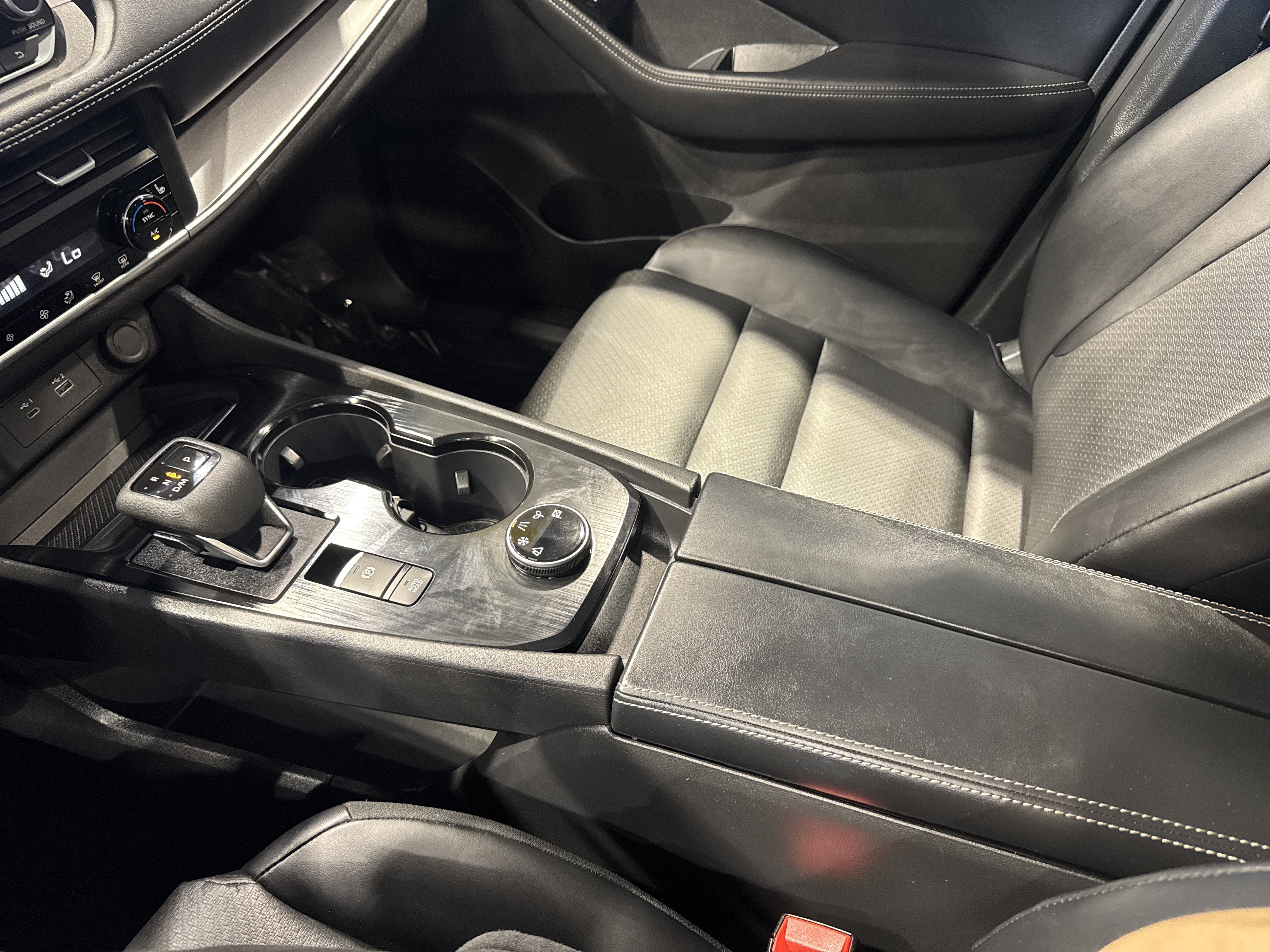 2023 Nissan Rogue SV W/Premium Package