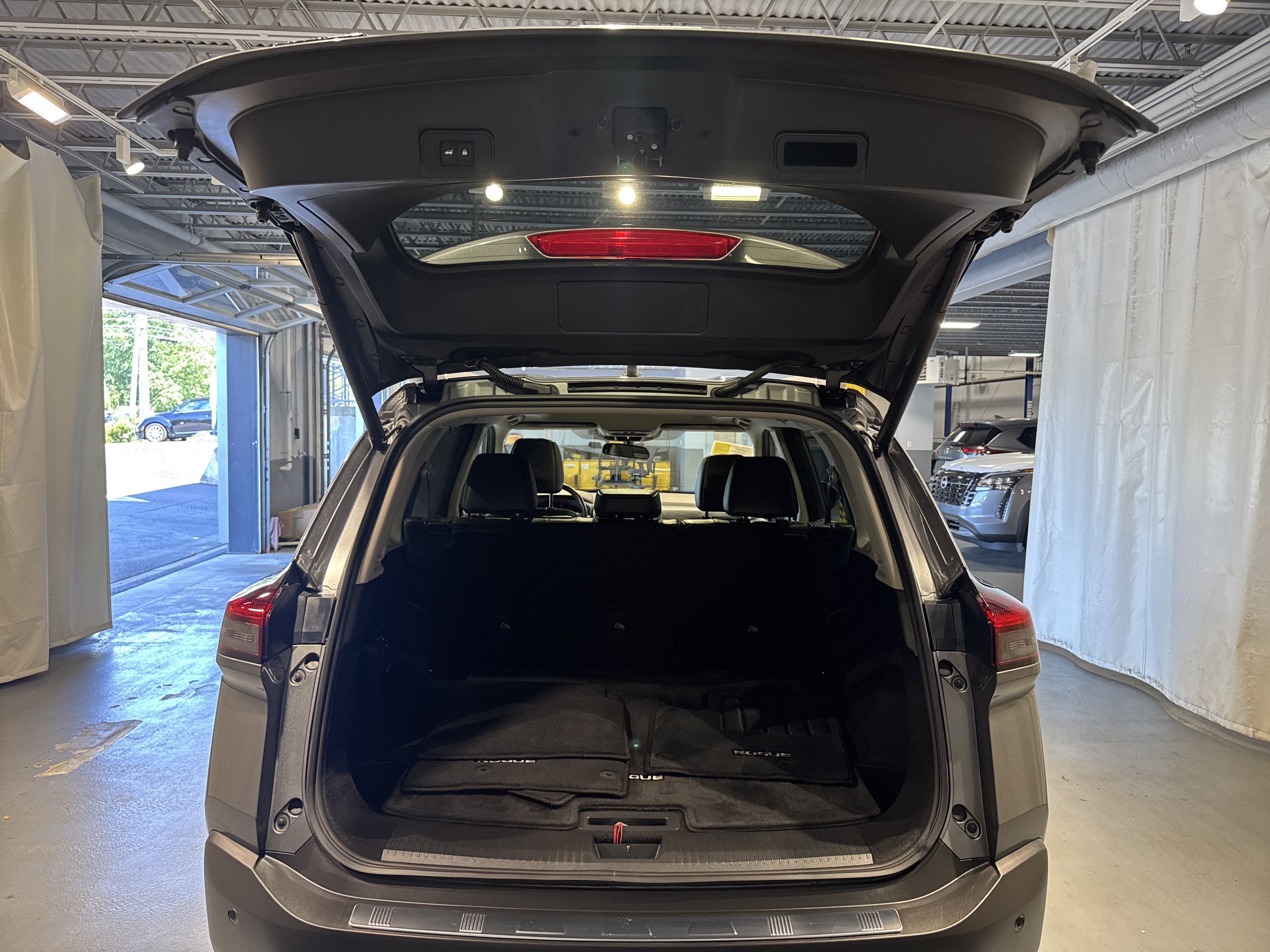 2023 Nissan Rogue SV W/Premium Package
