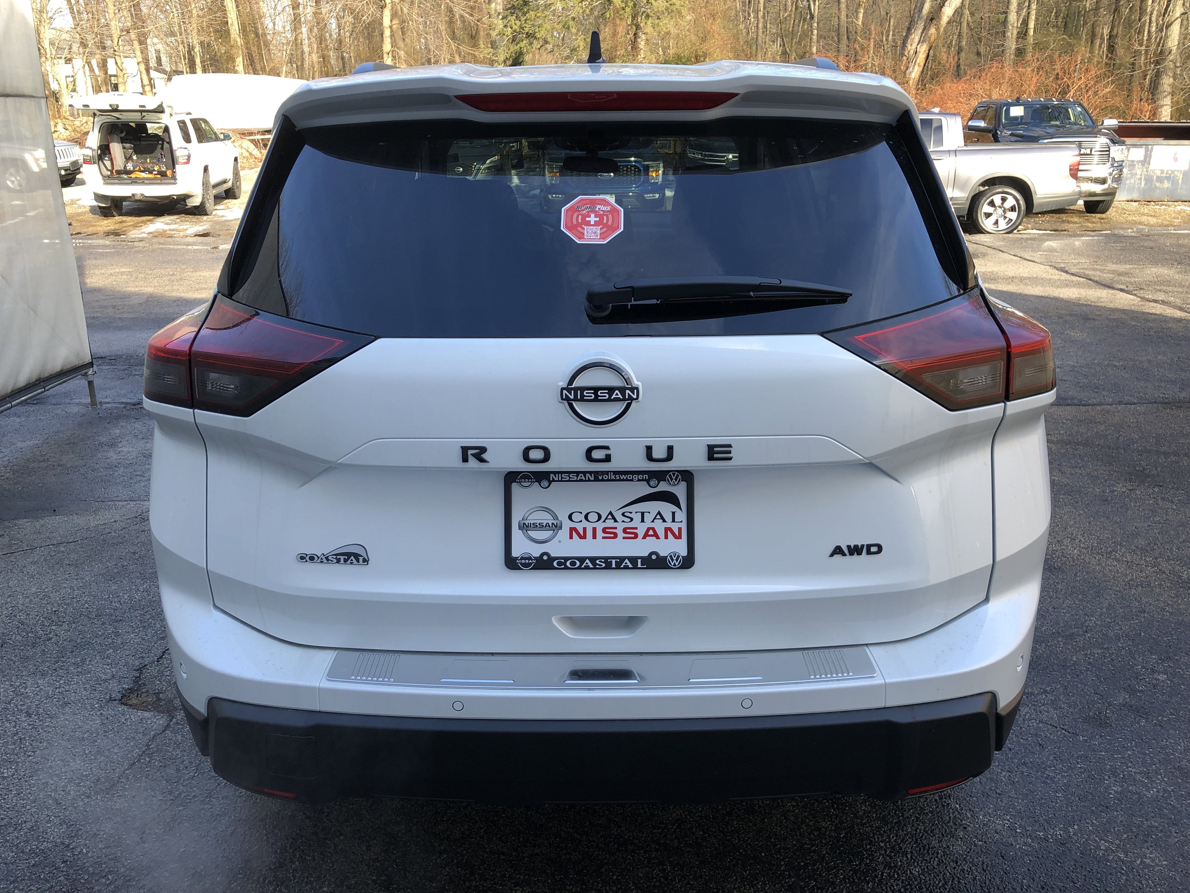 2026 Nissan Rogue Dark Armor