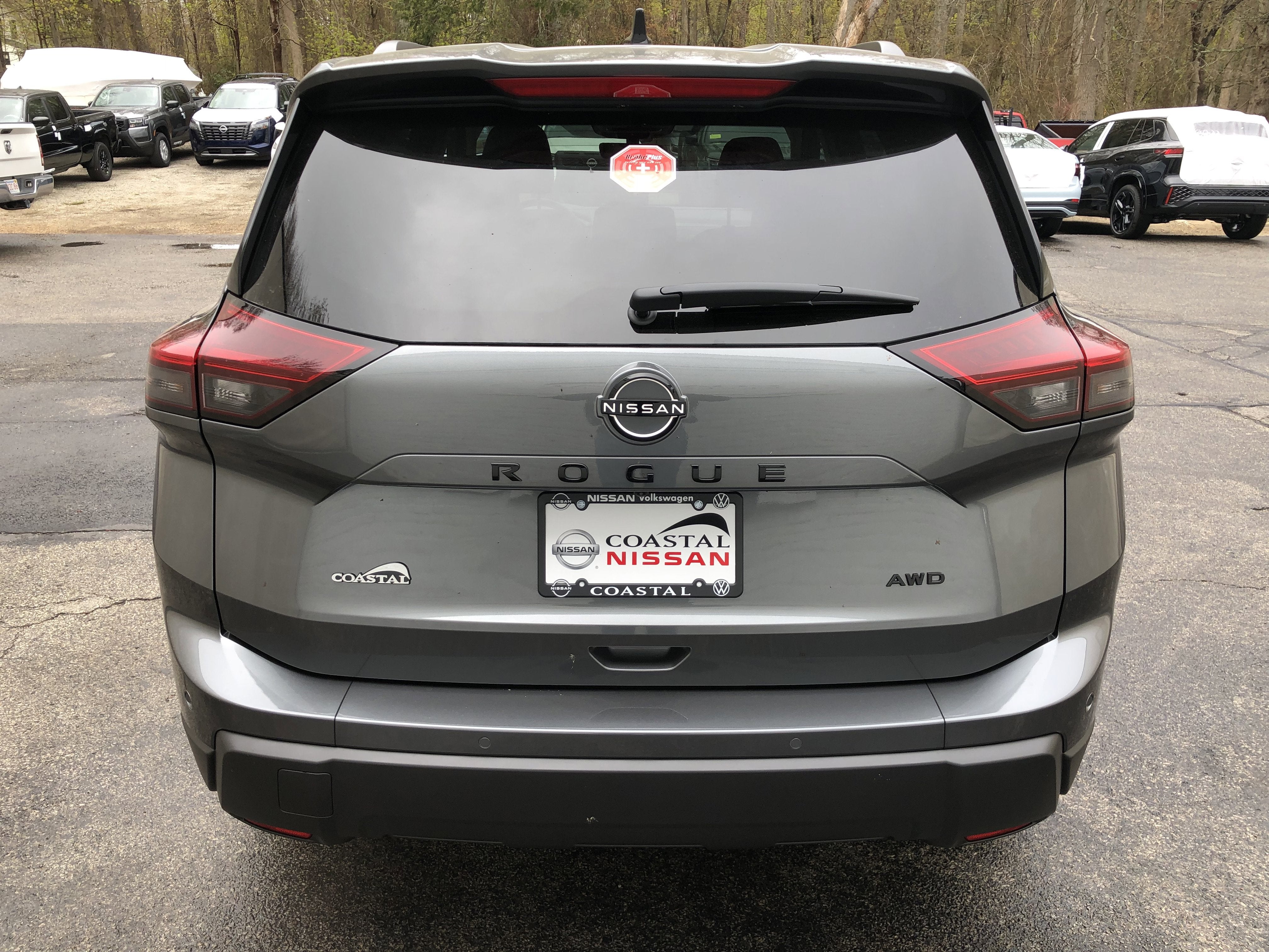 2026 Nissan Rogue Dark Armor